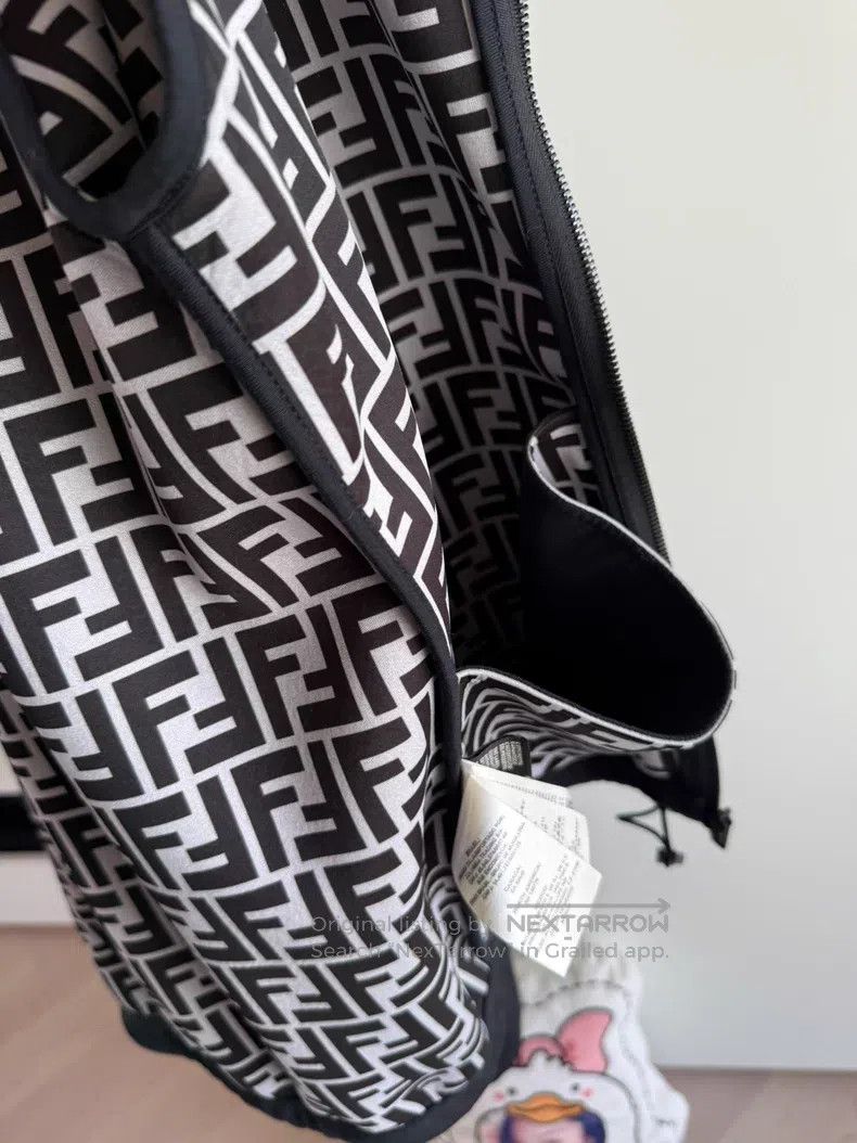 Fendi Fendi Full Logo Lining Jacket Size US XS / EU 42 / 0 - 4 Thumbnail