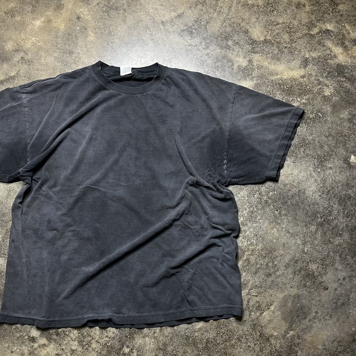 Vintage vintage blank black distressed tshirt Size US XL / EU 56 / 4 - 2 Thumbnail