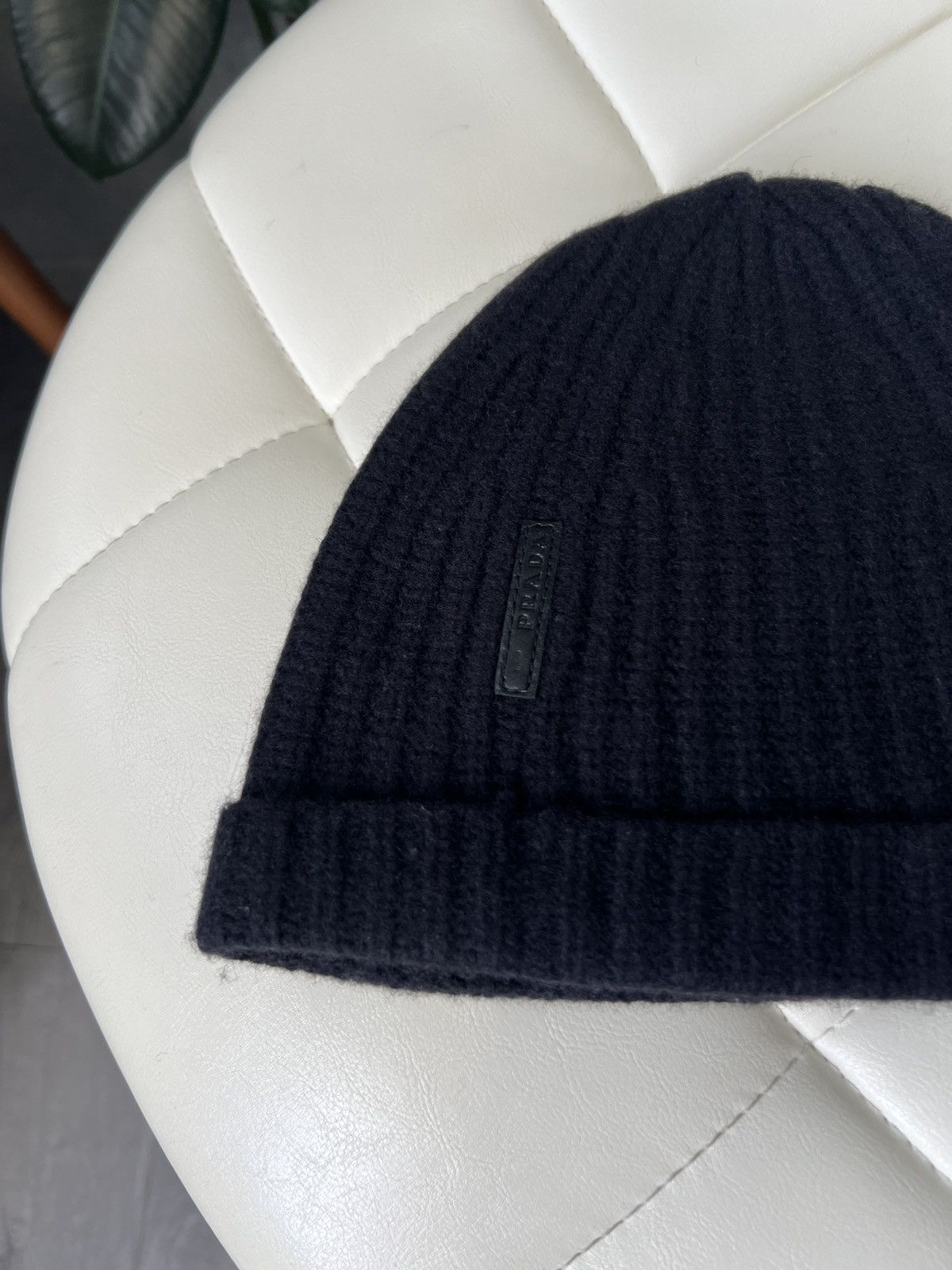 Prada × Vintage Prada Dark Navy Wool Ribbed Beanie Hat With Leather Tab Logo Size ONE SIZE - 3 Thumbnail