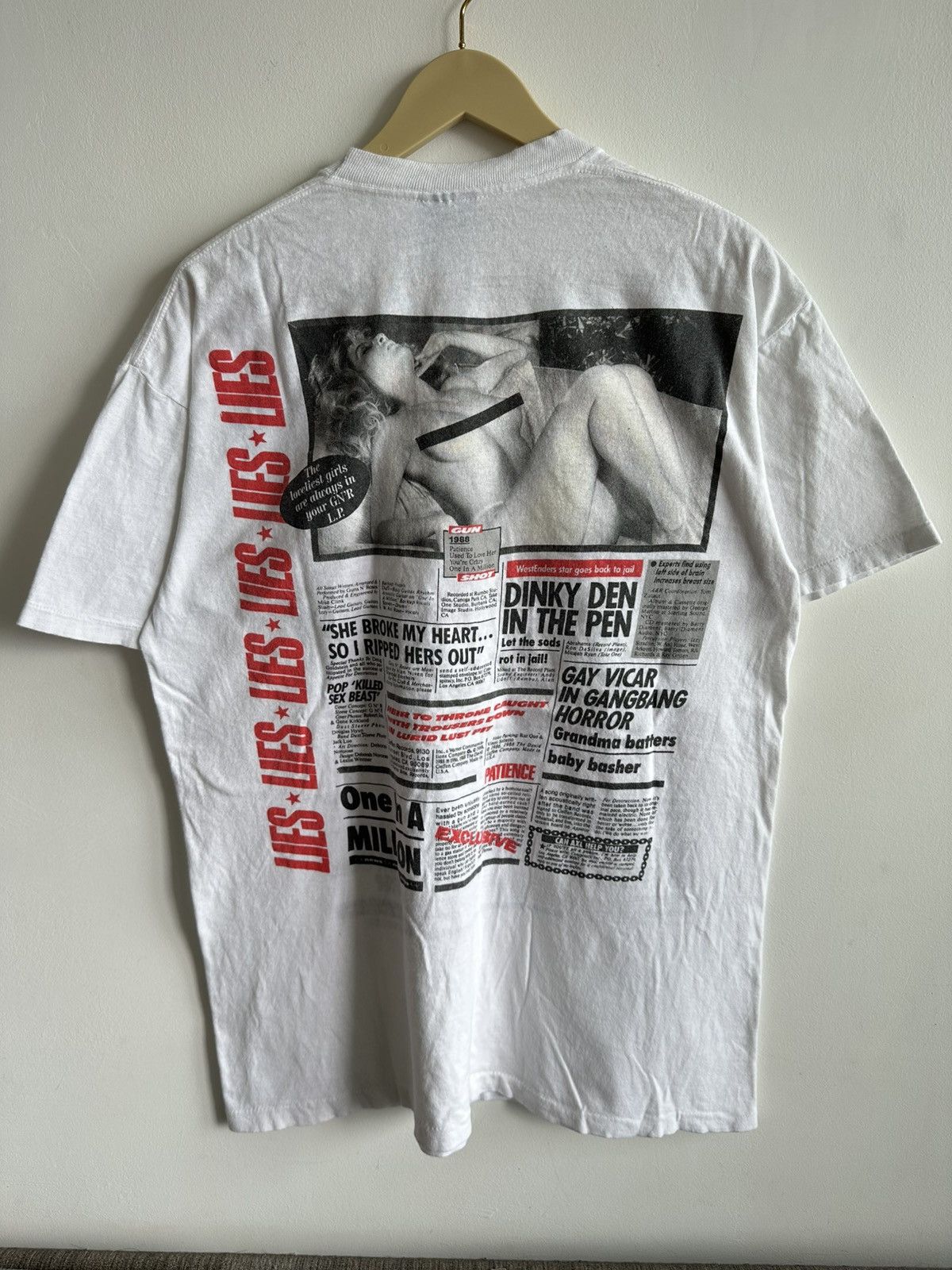 Band Tees Vintage 80’s Guns N’ Roses Lies RARE band rock Tees USA Size US L / EU 52-54 / 3 - 4 Thumbnail