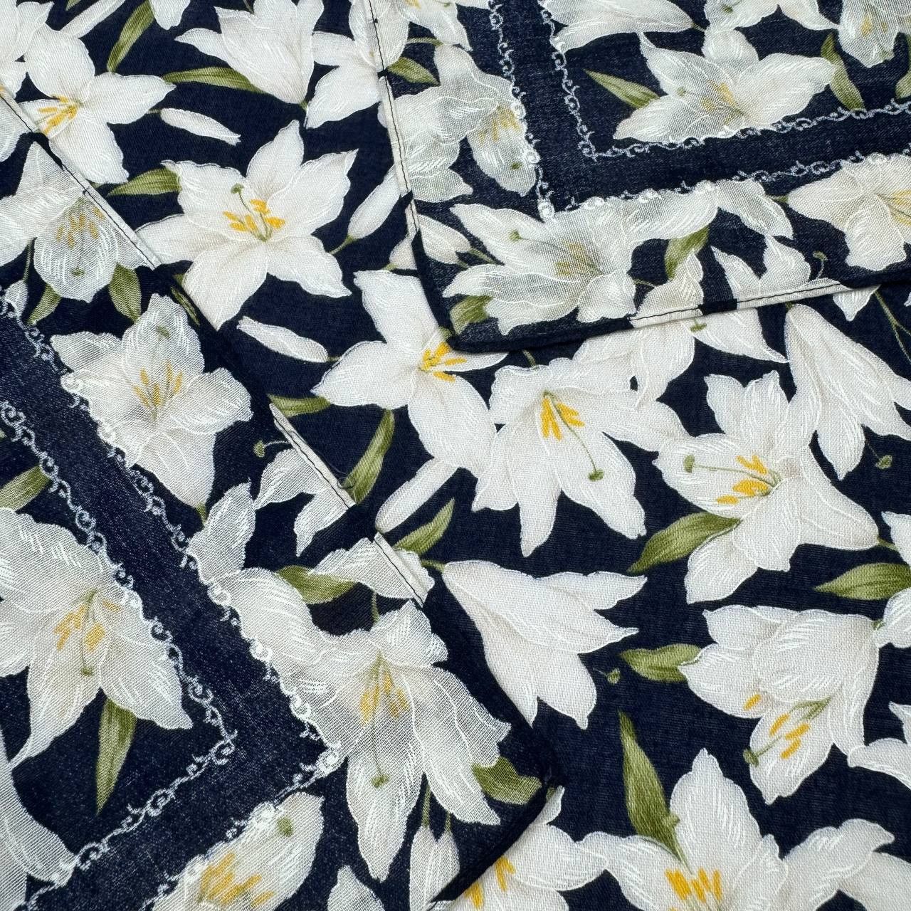Pierre Balmain Vintage Pierre Balmain Pocket Square / Neckerchief – Floral Size ONE SIZE - 8 Thumbnail