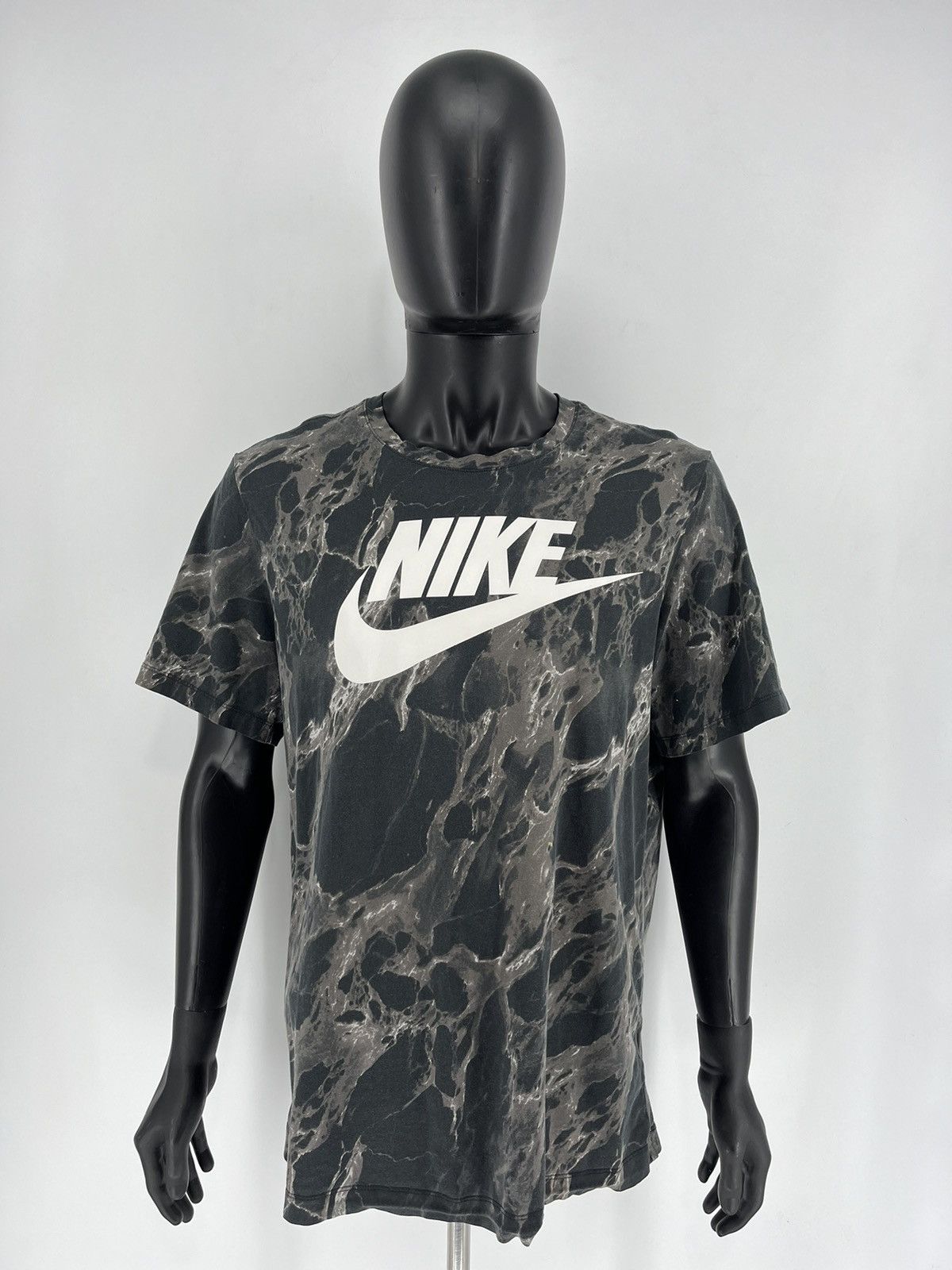 Nike × Vintage Nike Vintage Fire T-Shirt Y2K Nike Big Swoosh Streetwear Size US XL / EU 56 / 4 - 2 Thumbnail