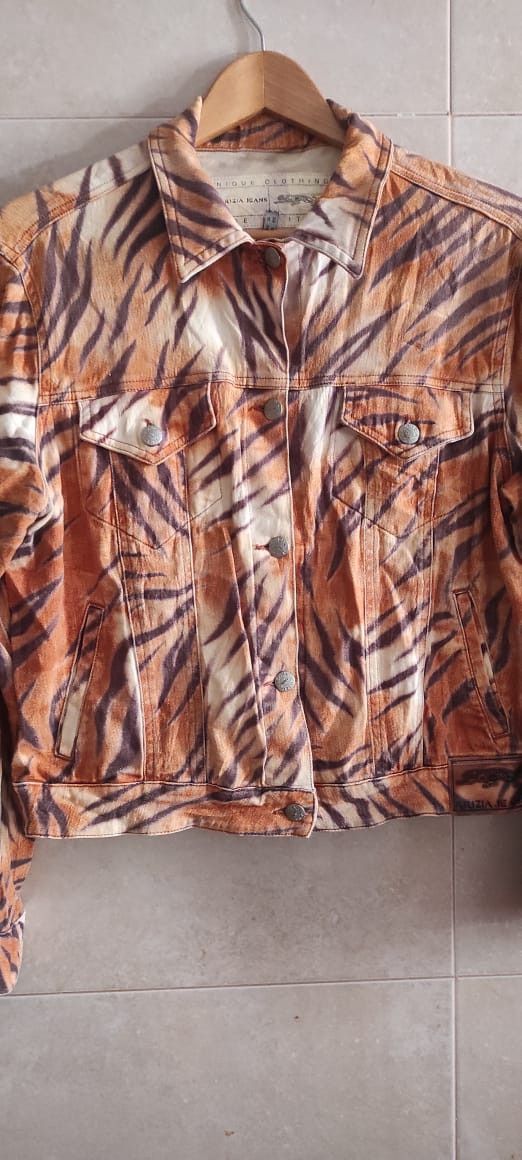 Vintage KRIZIA VINTAGE LEOPARD JEANS JACKET ITALY SIZE M Size M / US 6-8 / IT 42-44 - 2 Thumbnail