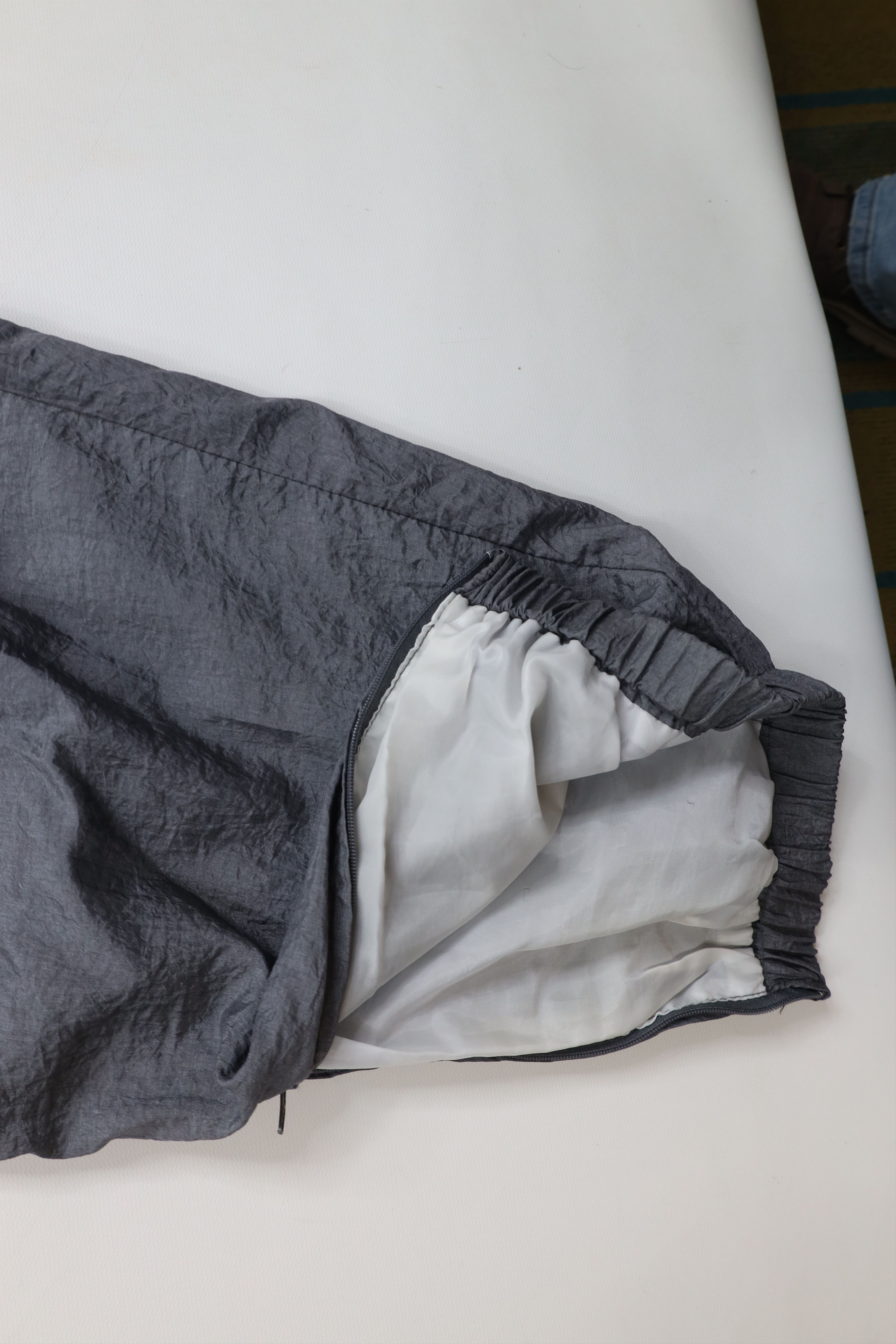Vintage Vintage 90s Streetwear Lined Windbreaker Jogger Pants Silver Size US 38 / EU 54 - 7 Thumbnail