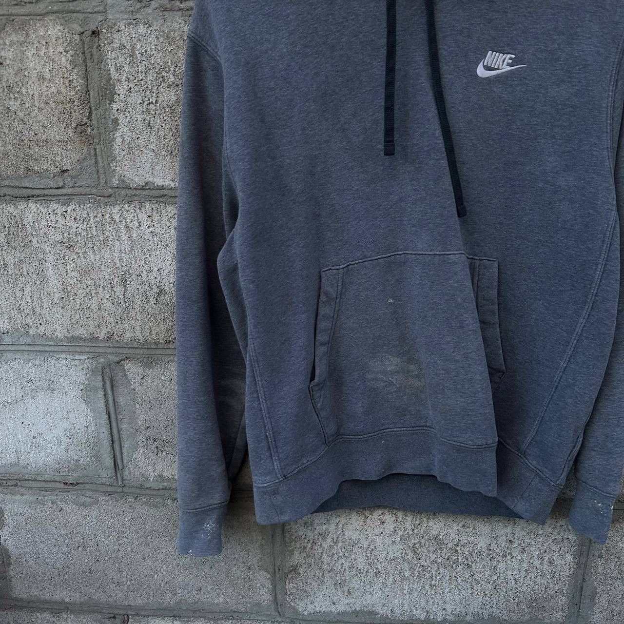 Nike Vintage Nike Hoodie Small Logo Size M Y2K 00s Trashed SK8 Size US M / EU 48-50 / 2 - 3 Thumbnail