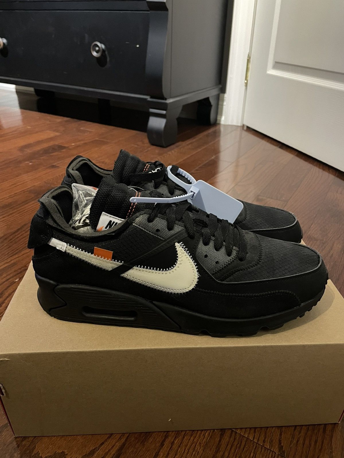 Nike × Off-White Off-White Nike Air Max 90 Black Deadstock Size 10.5 Size US 10.5 / EU 43-44 - 1 Thumbnail