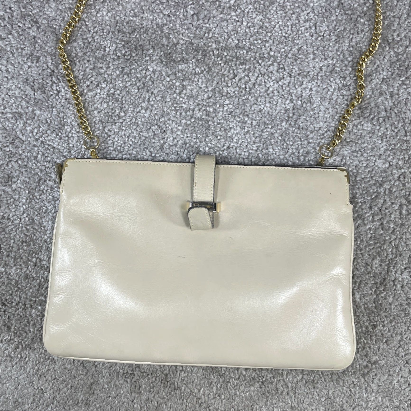 Salvatore Ferragamo SALVATORE FERRAGAMO VINTAGE Shoulder Bag Womens Medium White Leather Chain Strap Zip Closure Casual Outdoor Size ONE SIZE - 2 Thumbnail
