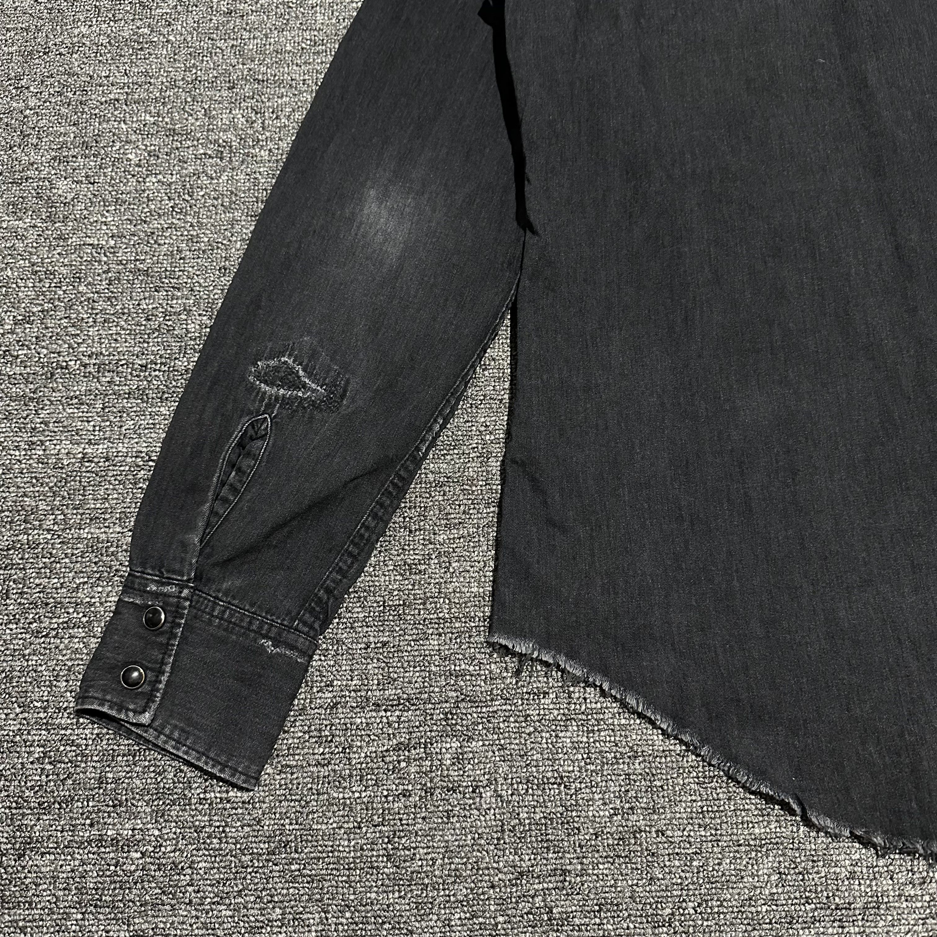 Hedi Slimane × Saint Laurent Paris Saint Laurent by Hedi Slimane Distressed Western Denim Shirt Size US XS / EU 42 / 0 - 7 Thumbnail