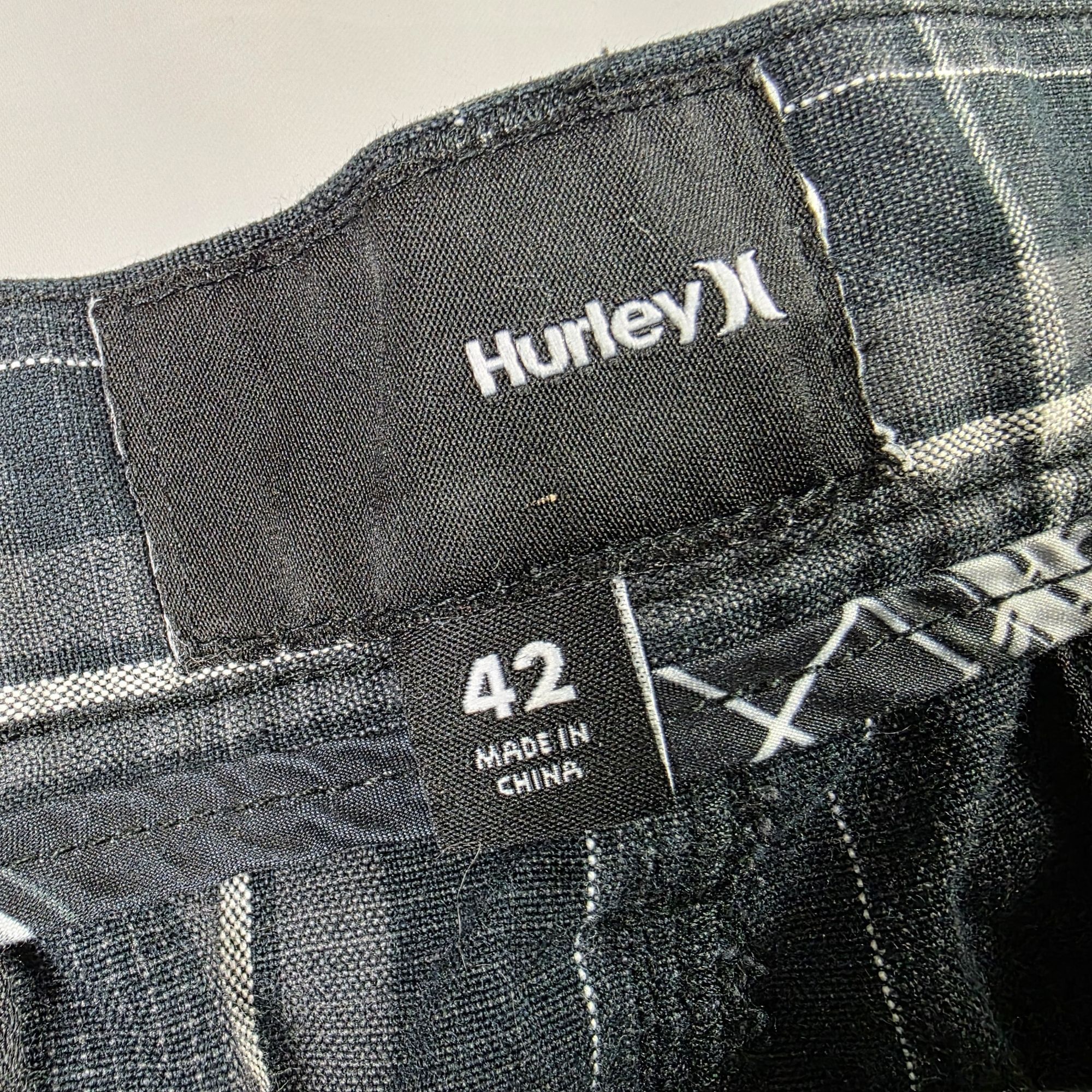 Hurley Hurley Mens Size 42 Black Plaid Shorts Walking Casual Lightw Size US 42 / EU 58 - 3 Thumbnail