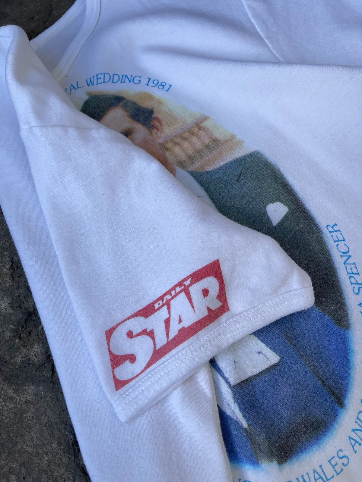 Vintage Vintage 1981 Royal Wedding Princess Diana T Shirt Original Size M / US 6-8 / IT 42-44 - 6 Thumbnail