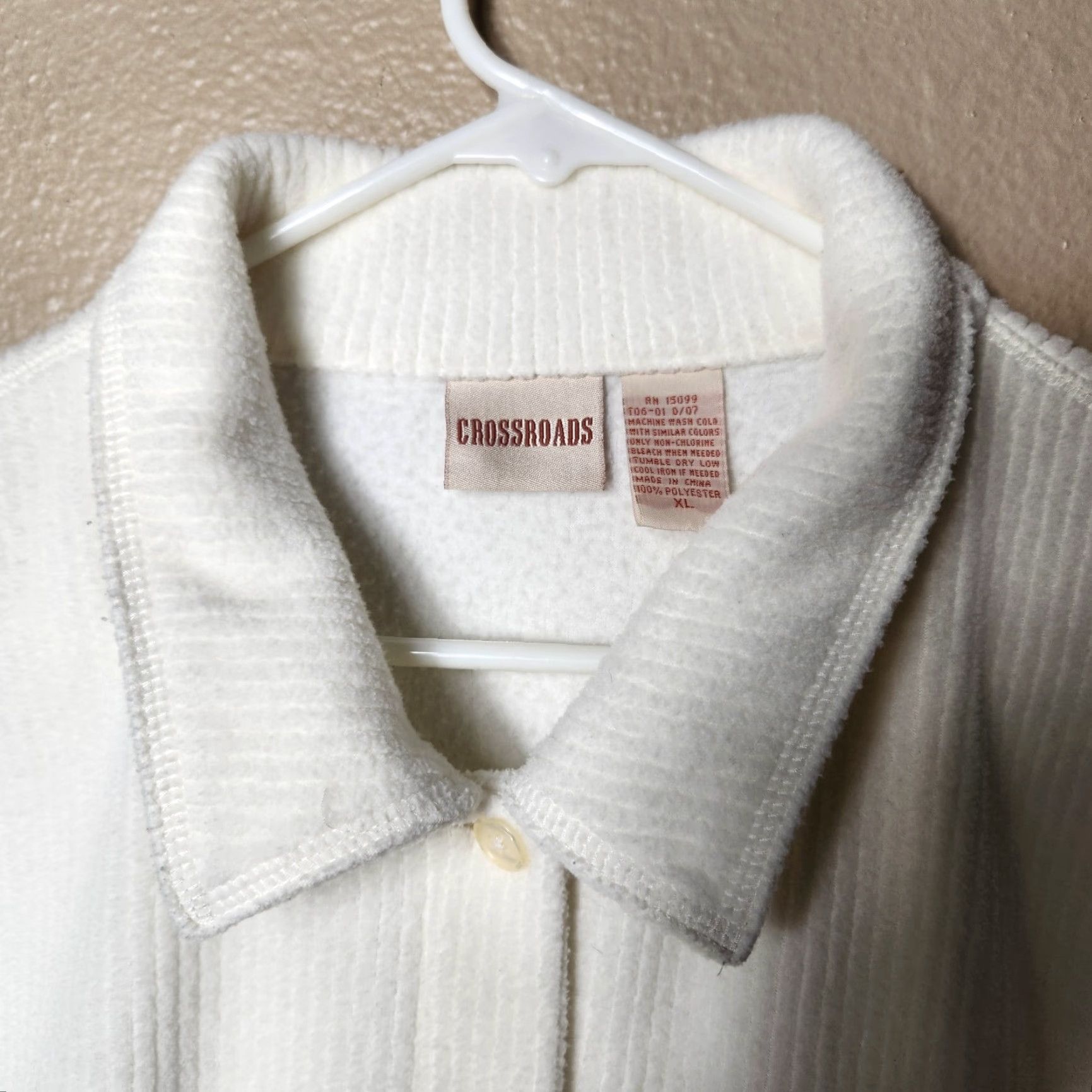 Vintage VINTAGE Crossroads Cream Heavy Fleece Button Front Shirt Jacket Shacket XL Women Collared Pockets 26" Chest 32" Length Size XL / US 12-14 / IT 48-50 - 3 Thumbnail