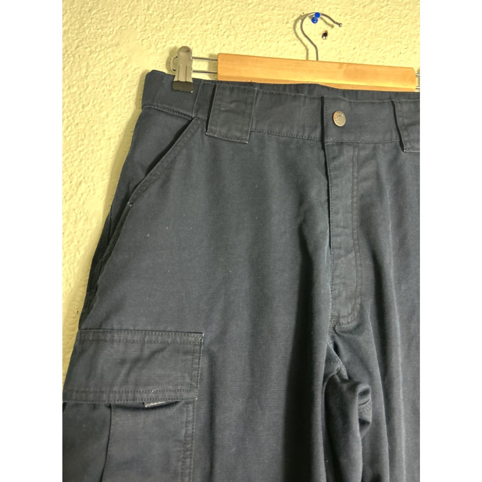 Vintage 5.11 Tactical Pant Womens Medium Cargo Rip Stop TDU Performance Trousers 31x31 Black Cotton Polyester Flat Front Pockets Logo Size 32" / US 10 / IT 46 - 4 Thumbnail