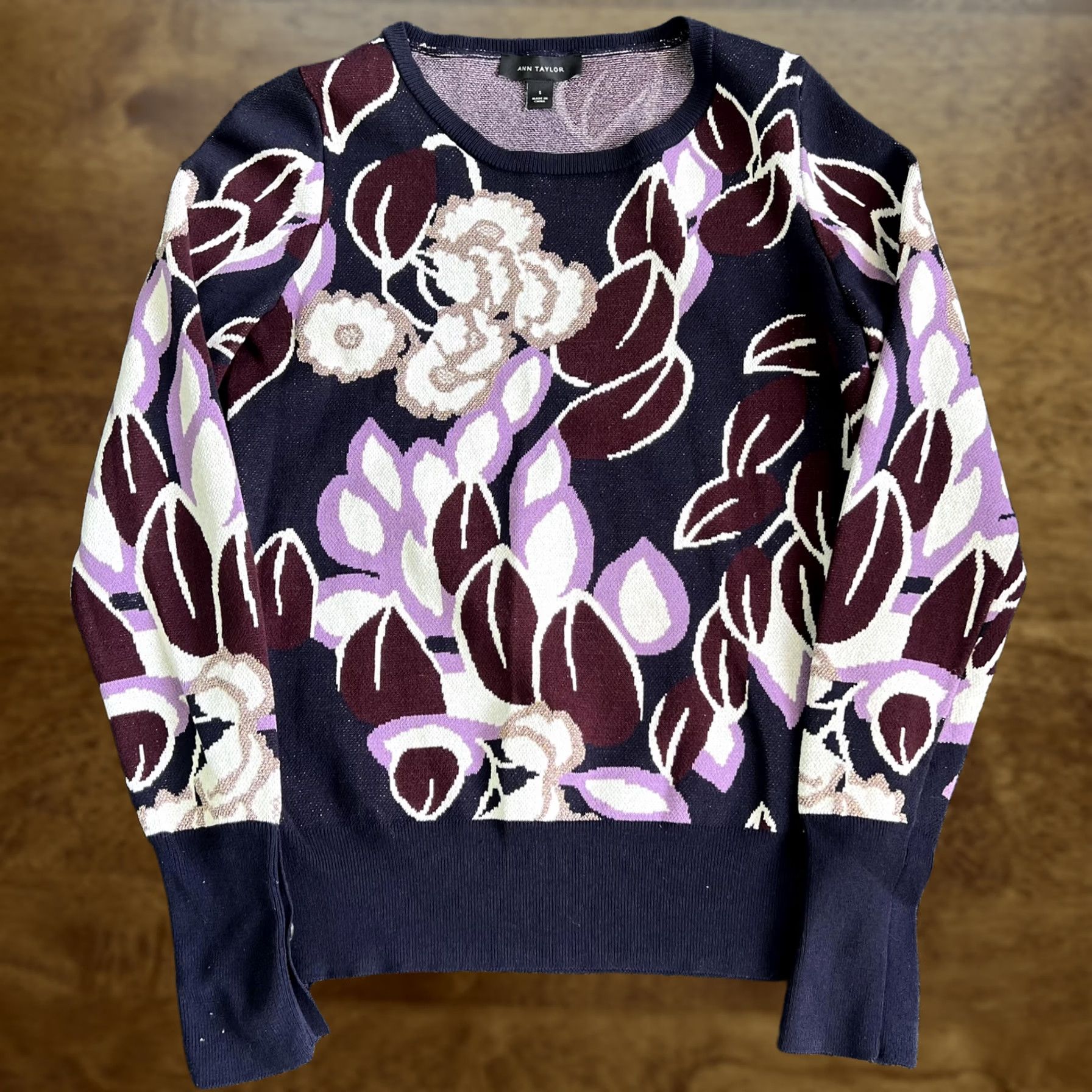 Ann Taylor Ann Taylor Sweater Womens Small Navy Purple Floral Knit Button Cuff Pullover Size S / US 4 / IT 40 - 1 Thumbnail