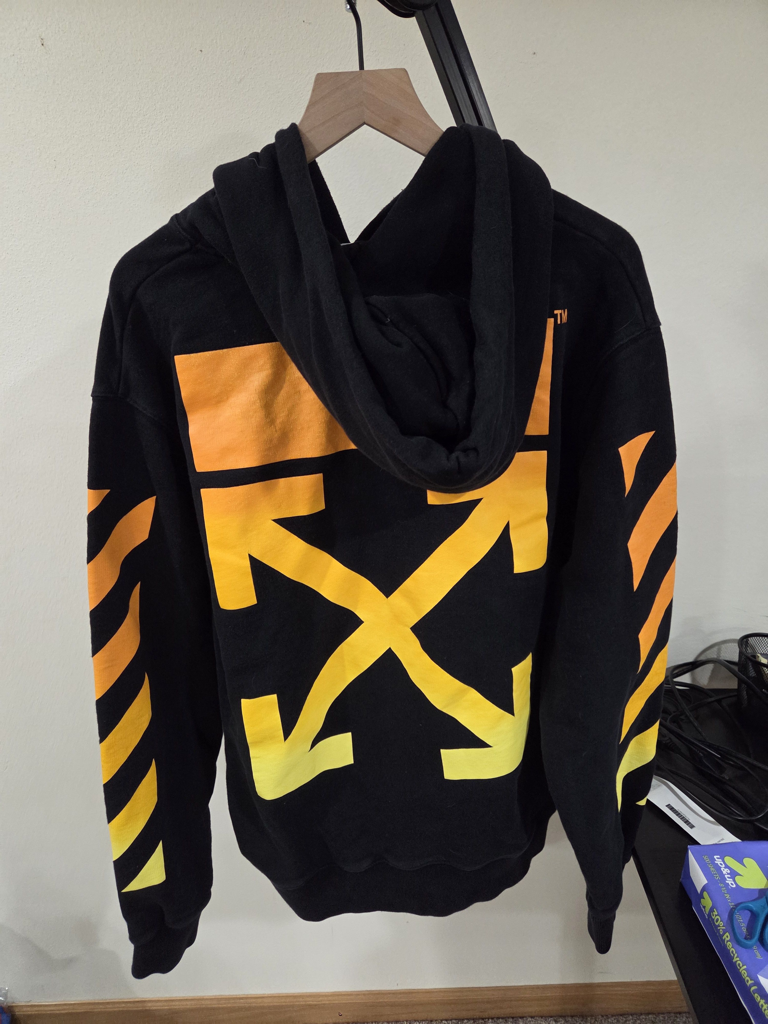 Off-White Gradient Arrows Hoodie XL
