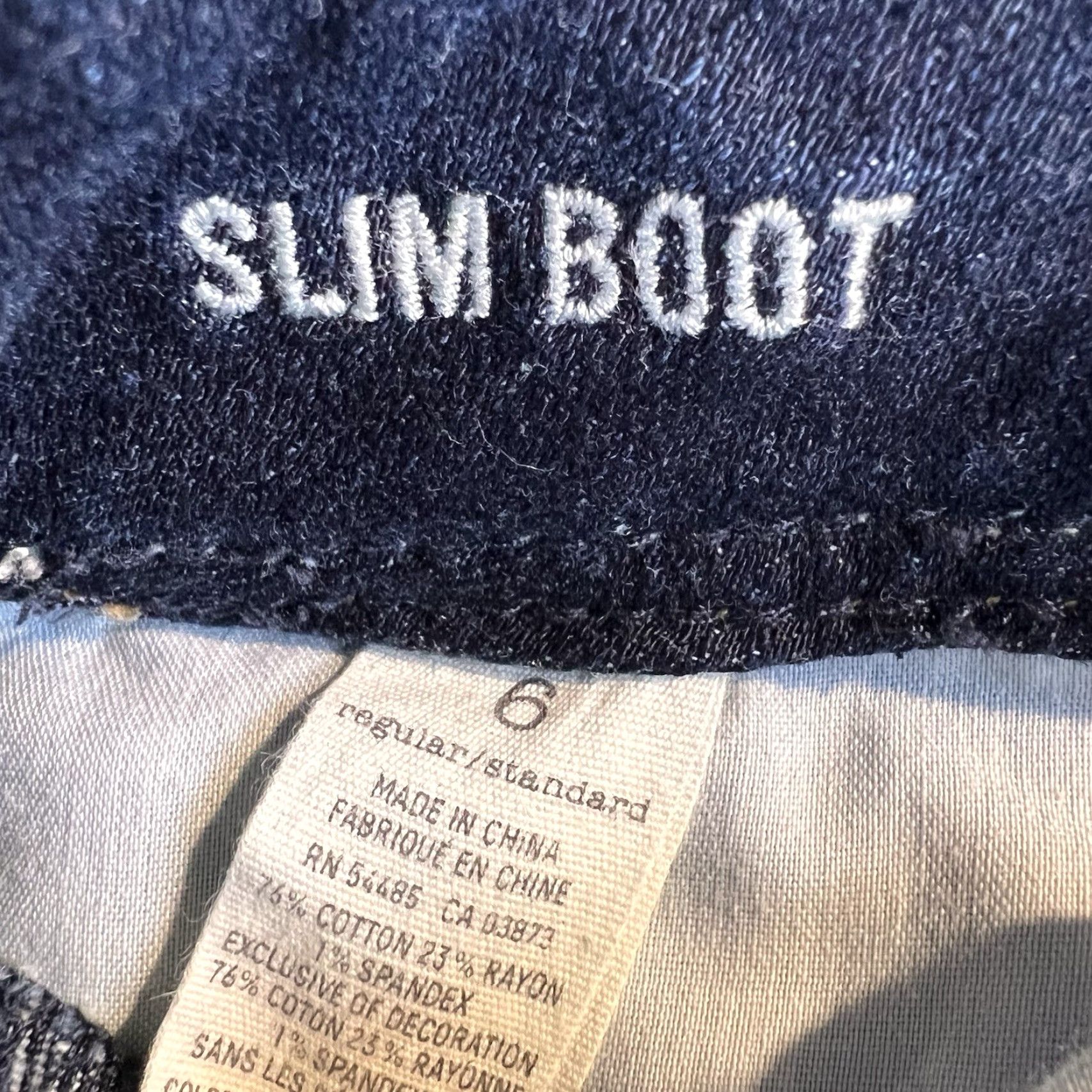 American Eagle Outfitters VINTAGE American Eagle Jeans Slim Bootcut Dark Wash Low Rise 6 Short 32x28 Womens Mens Girls Boys Size 28" / US 6 / IT 42 - 3 Thumbnail