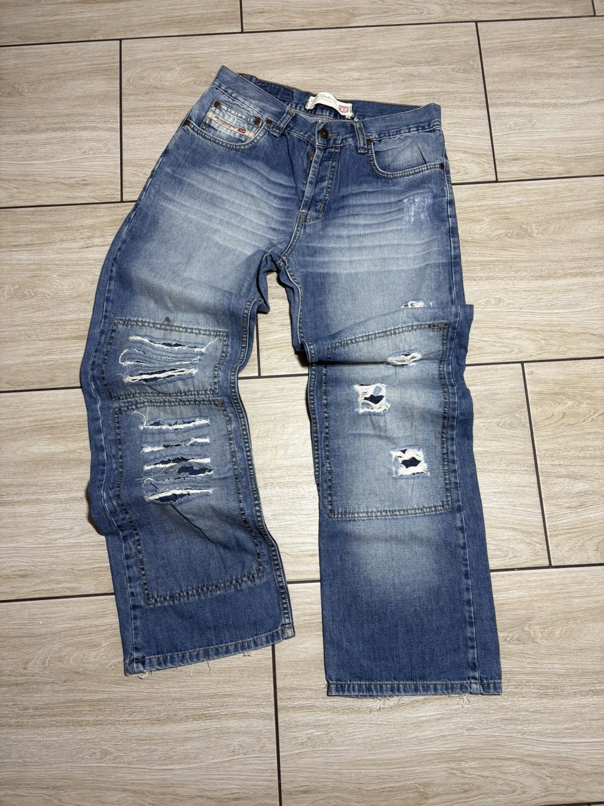 Vintage Flared Diesel Jeans Baggy Wide Ripped Dirty Washed