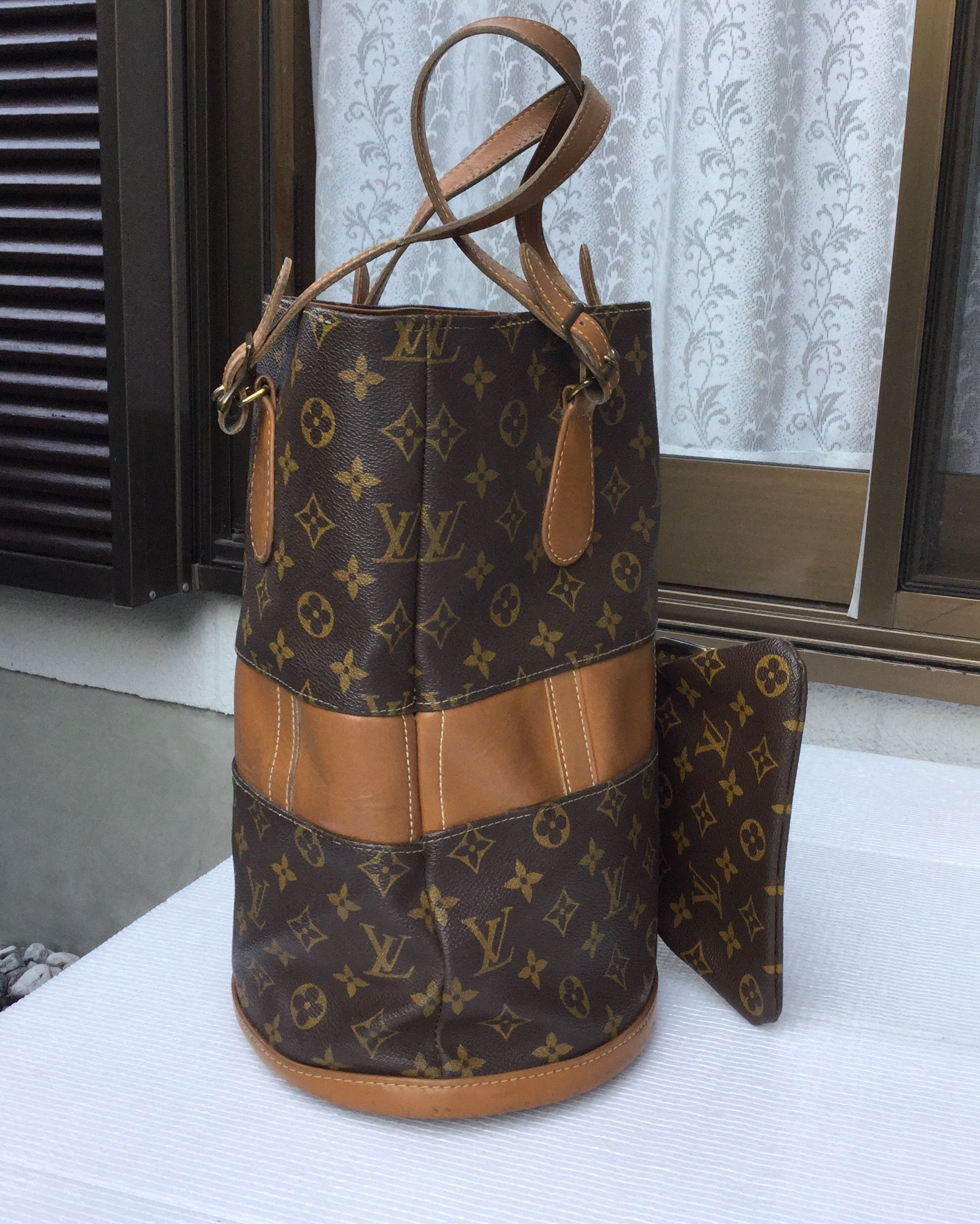 Louis Vuitton Louis Vuitton French Co. Monogram Bucket Bag Pouch Size ONE SIZE - 7 Thumbnail