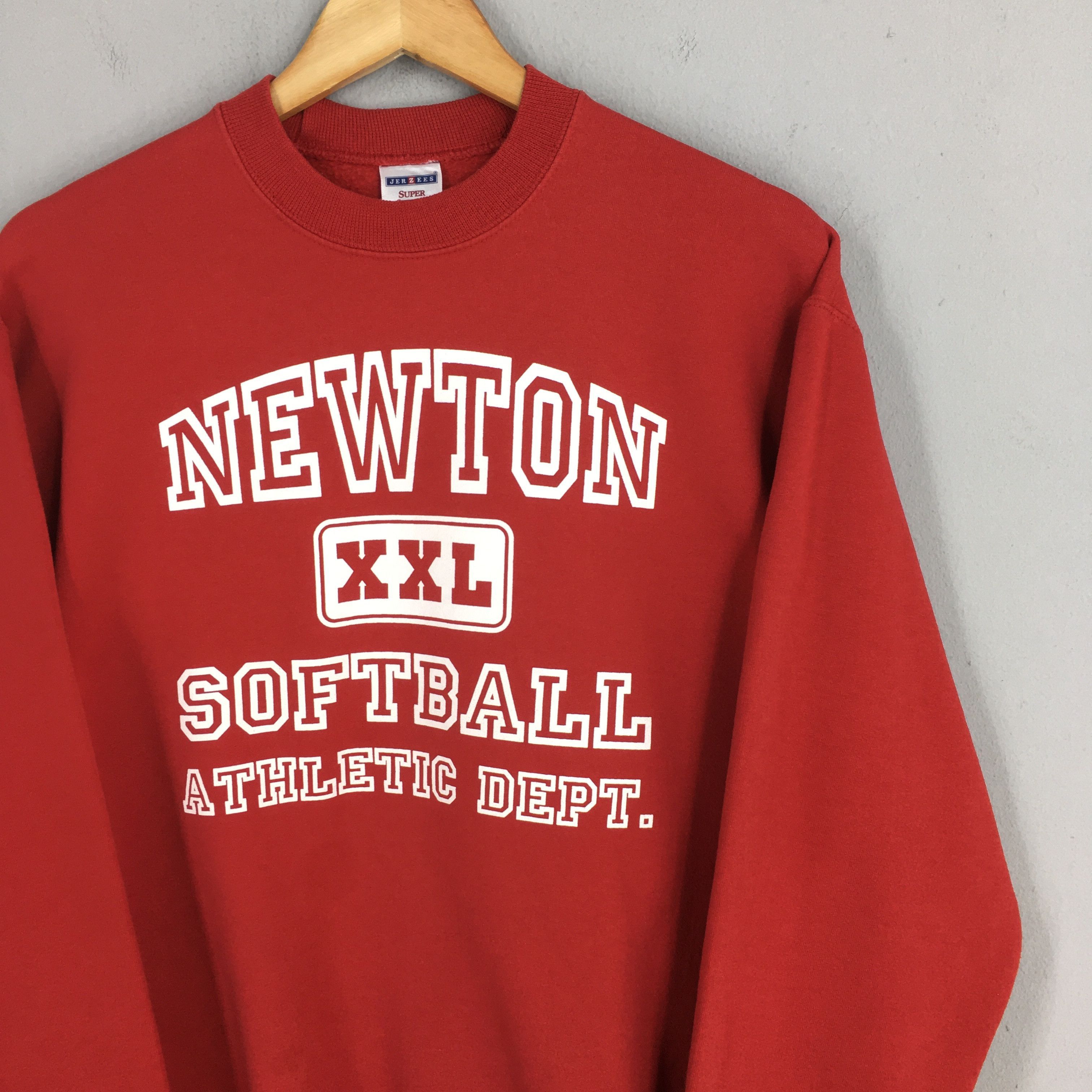 Jerzees Vintage Newton Softball Athletics Red Sweatshirt Medium Size US M / EU 48-50 / 2 - 2 Thumbnail