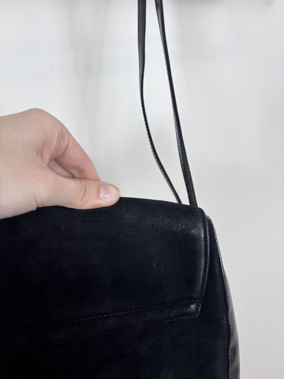 Bally Bally Black Suede Patent Leather Shoulder Bag Size ONE SIZE - 21 Thumbnail