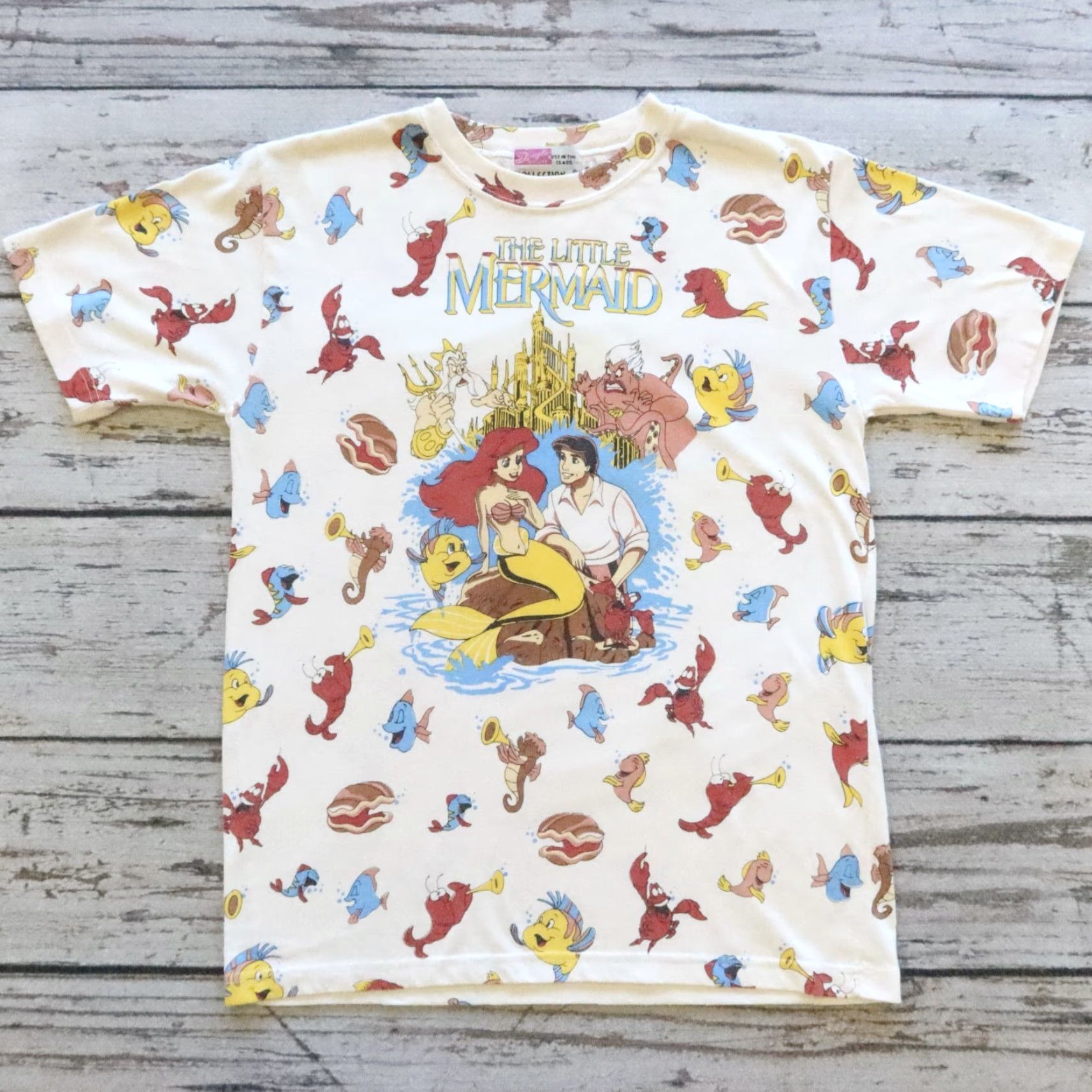 Vintage VINTAGE The Little Mermaid Dimple Collection AOP Tshirt Shirt M White Men 90s Concert/Theme Shirt Mens Size US M / EU 48-50 / 2 - 2 Thumbnail