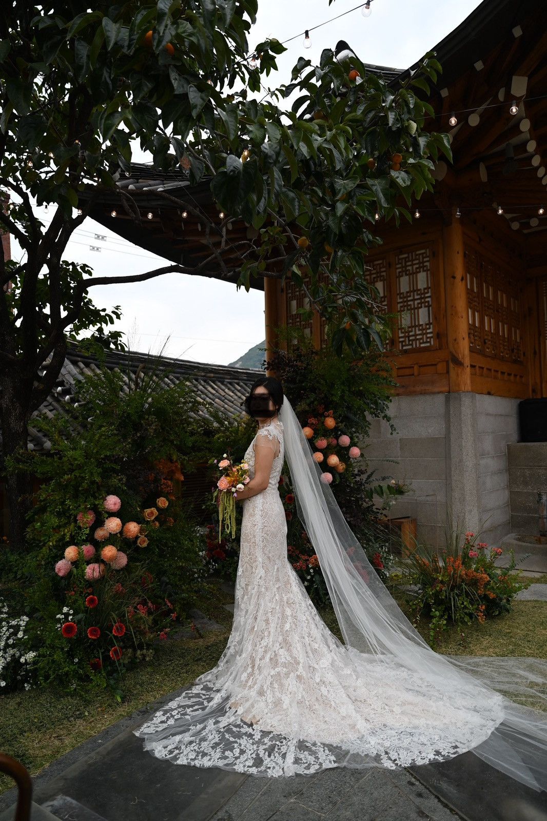 Vera Wang Vera Wang Couture “Ghislaine” Wedding Gown Size S / US 4 / IT 40 - 2 Thumbnail