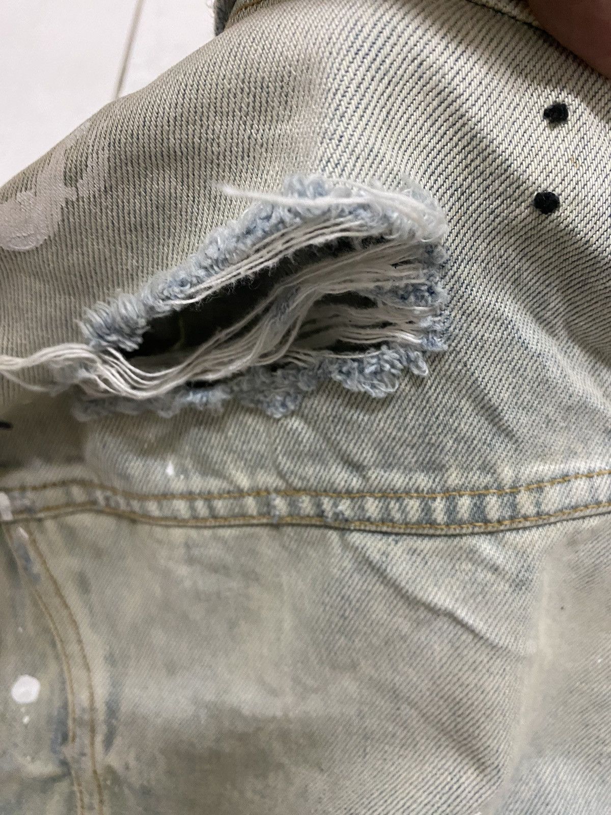 Amiri Amiri Destroy Trucker Denim Jacket Size US M / EU 48-50 / 2 - 13 Thumbnail