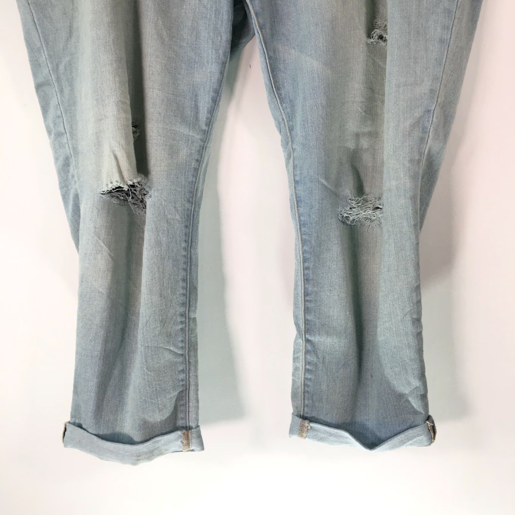 Old Navy Old Navy Jeans Womens Distressed Boyfriend Blue Denim Size 16 Regular 42X25 Size 38" / US 16 / IT 52 - 4 Thumbnail