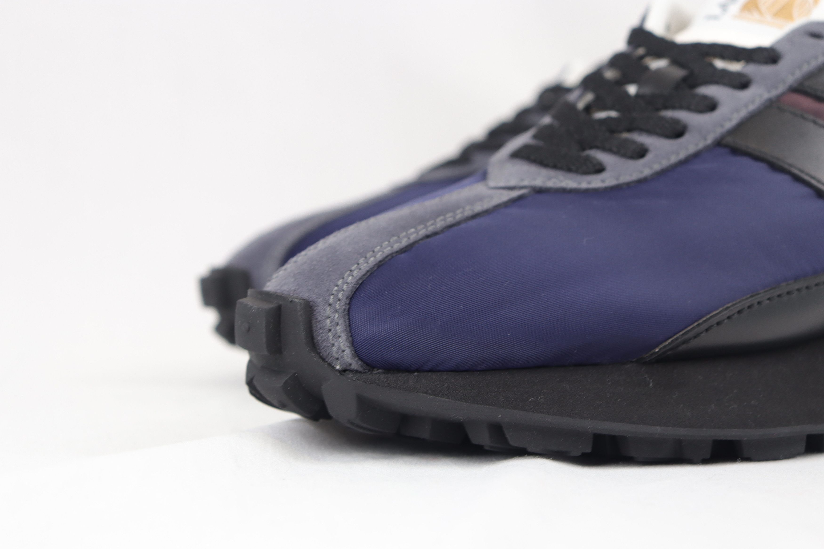 Q:2 / o1rshd11223 Nylon Bumpr Sneakers Camouflage