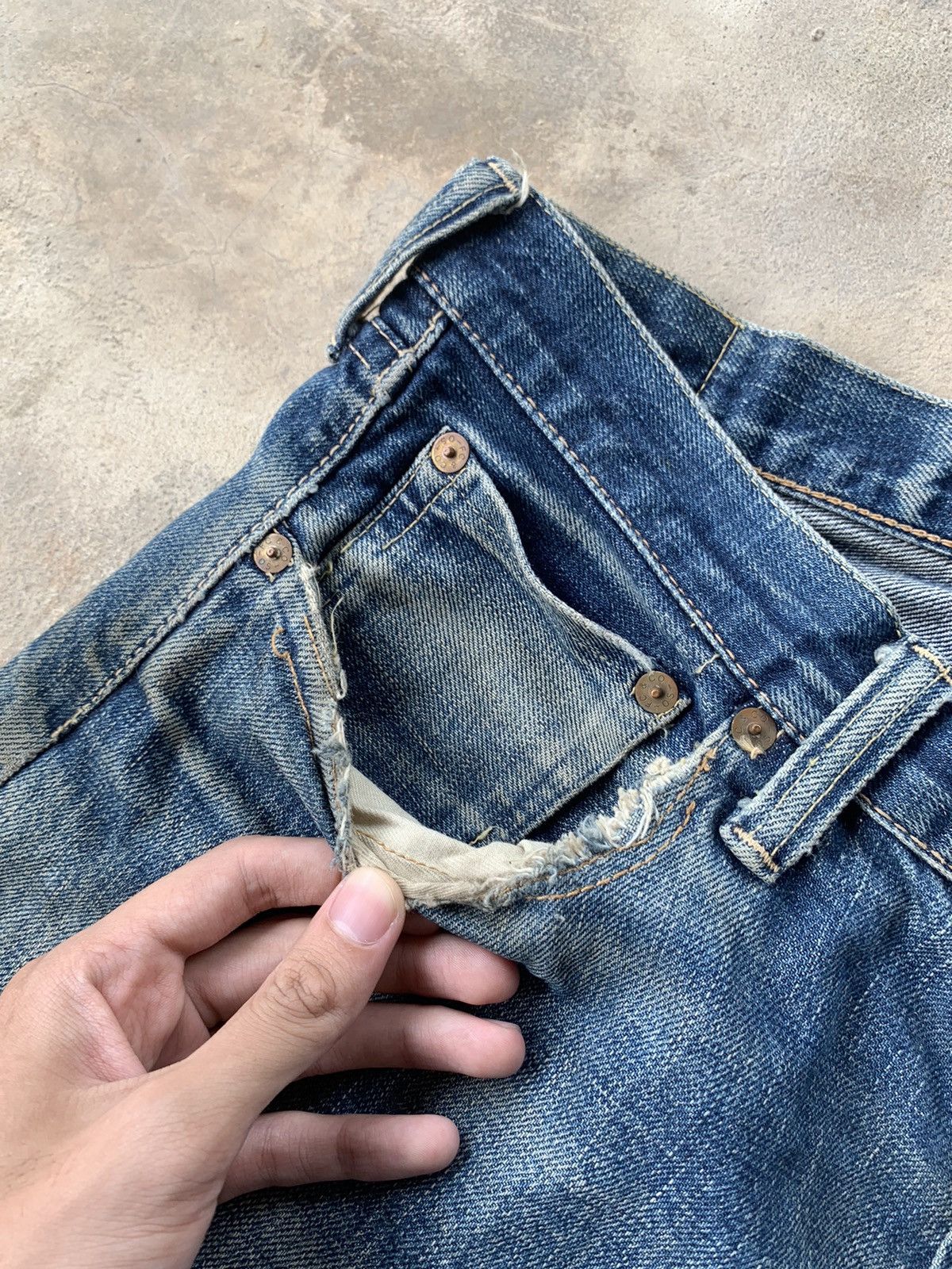Full Count & Co. Vintage Full Count 0105 Selvedge Distressed Denim Size US 31 - 17 Thumbnail