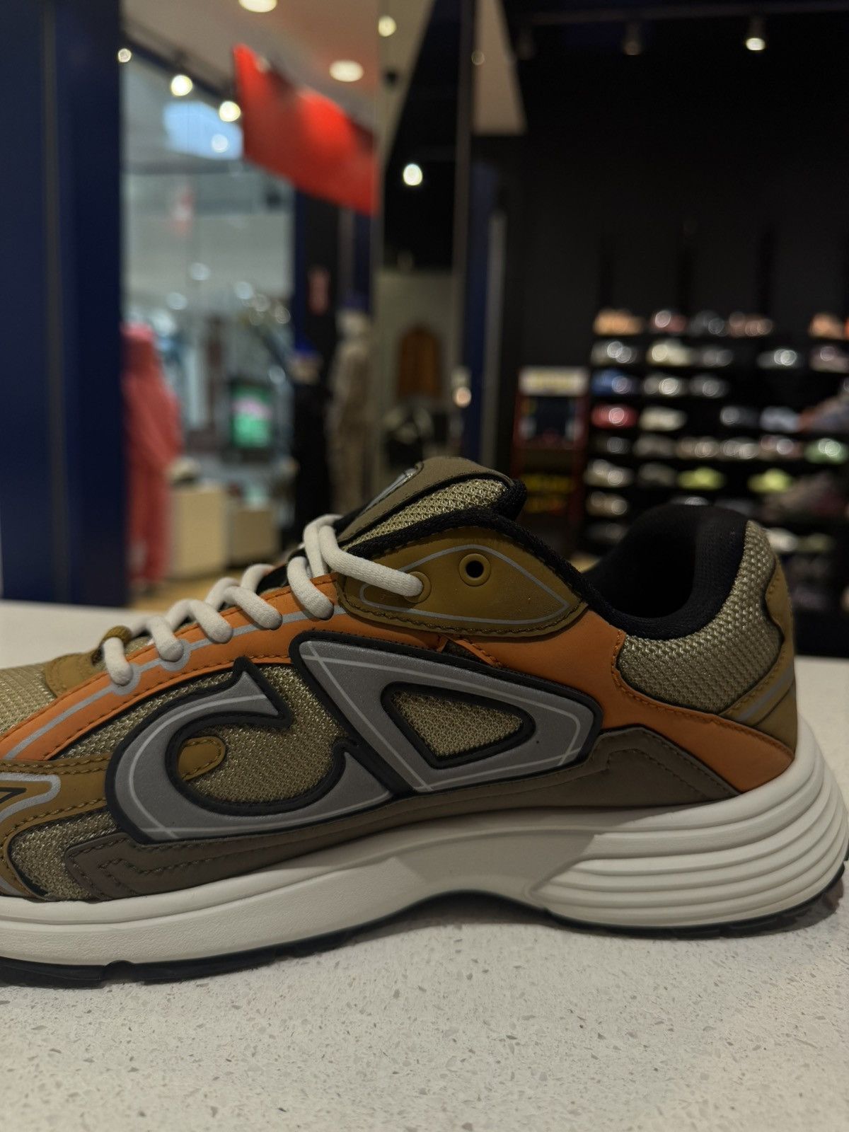 Dior Size 7US/40EU - Dior B30 Sneakers Brown/Orange Size US 7 / EU 40 - 6 Thumbnail