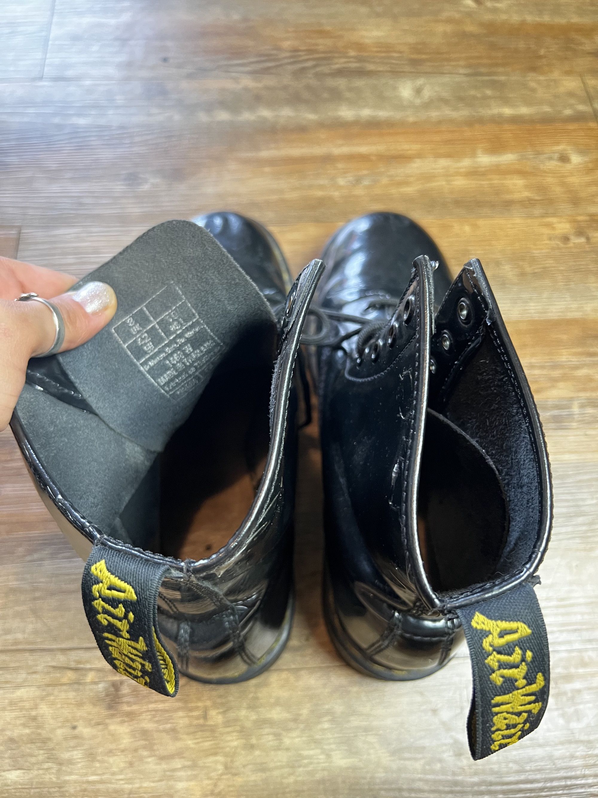 Dr. Martens Dr. Martens 1460 Black Shiny Patent Leather 8-Eye Boots Size US 9 / EU 42 - 11 Thumbnail