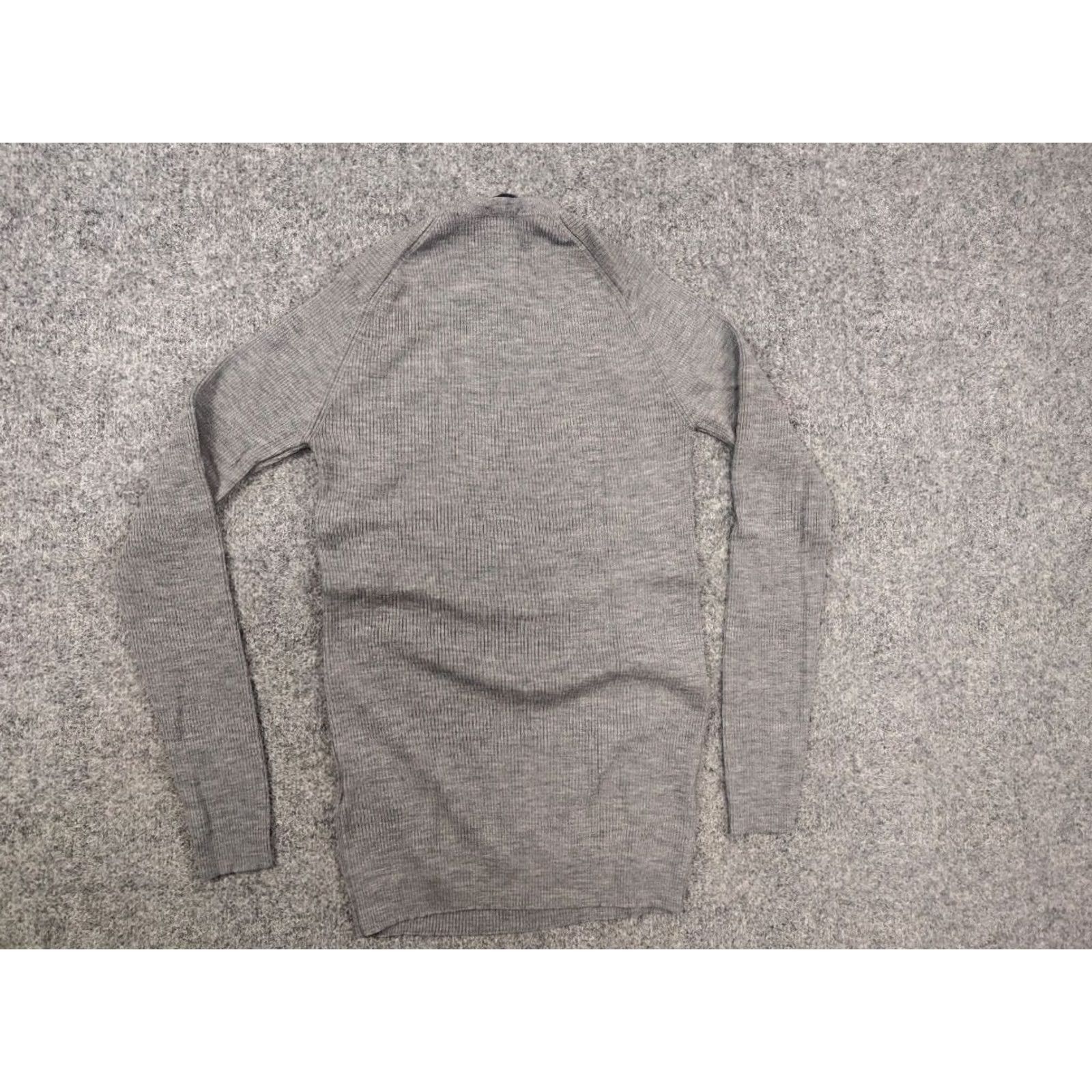 John Smedley John Smedley England gray Crewneck Wool Sweater Long sleeve S Men's Pullover Knit Solid - Size US S / EU 44-46 / 1 - 7 Thumbnail