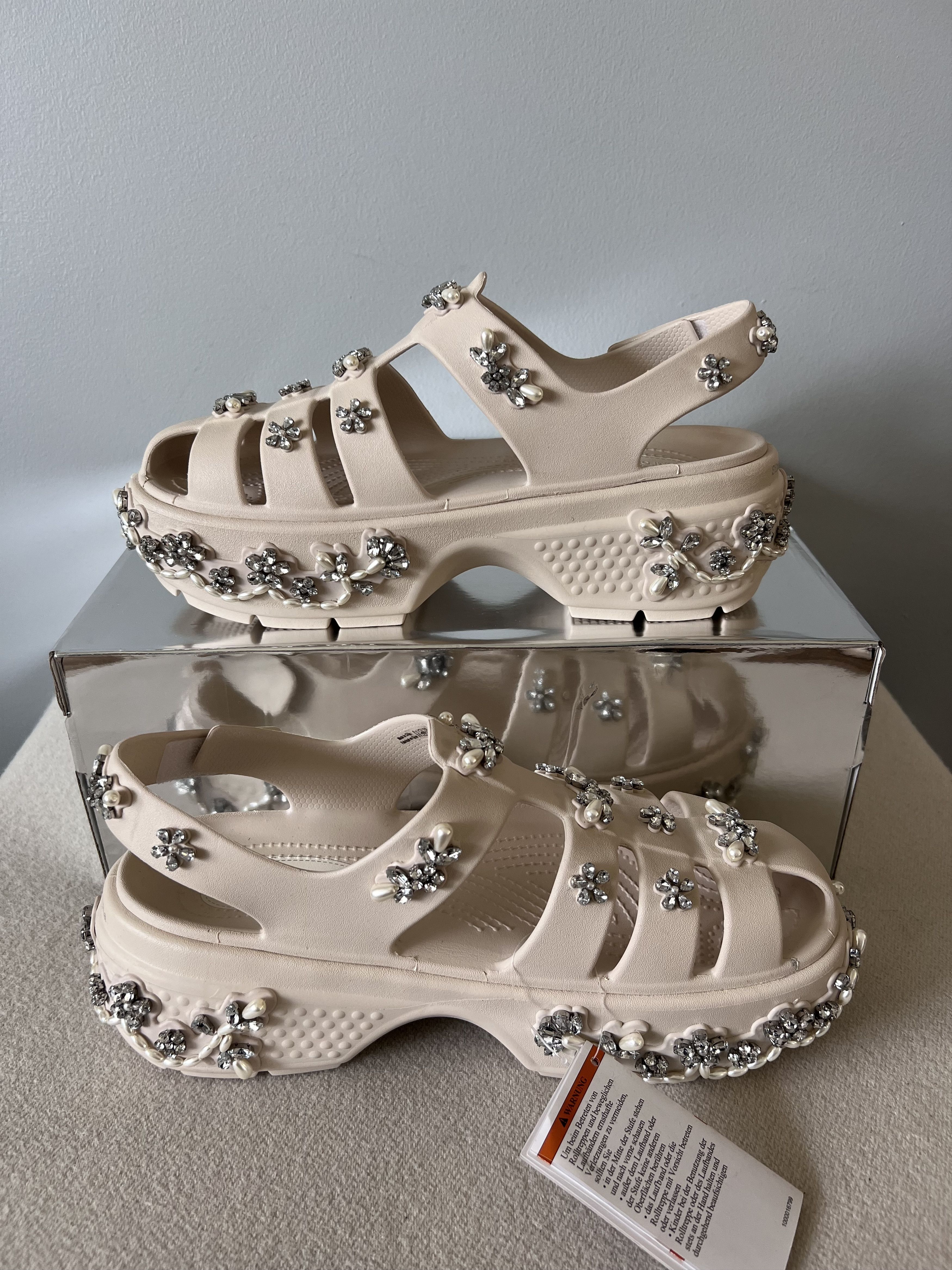 Crocs × Simone Rocha Simone Rocha Crocs Stomp Fisherman Clogs in Stucco Size US 10 / IT 40 - 3 Thumbnail