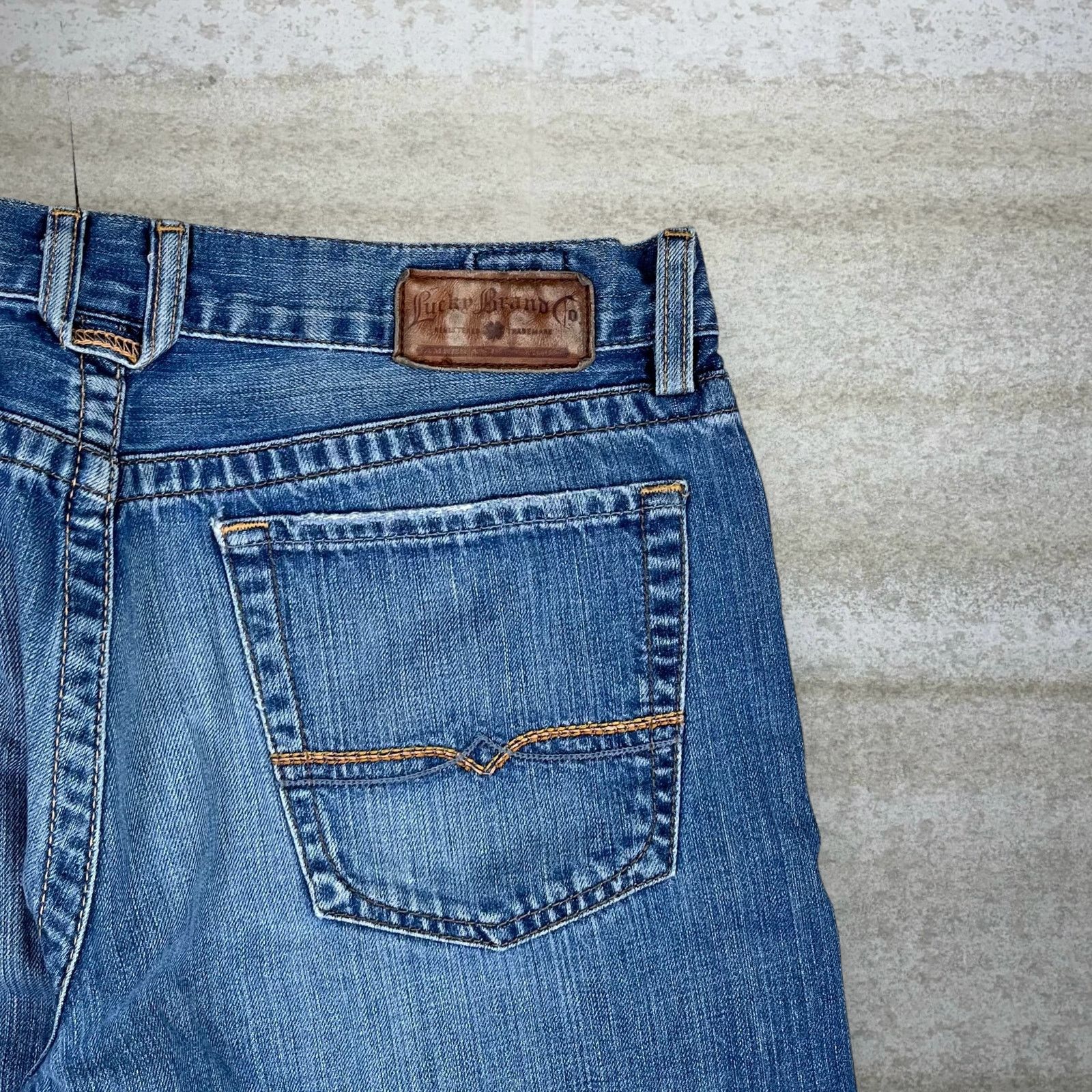 Lucky Brand Vintage Y2K Lucky Brand Jeans 33x32 Bootcut Medium Wash Size US 33 - 3 Thumbnail