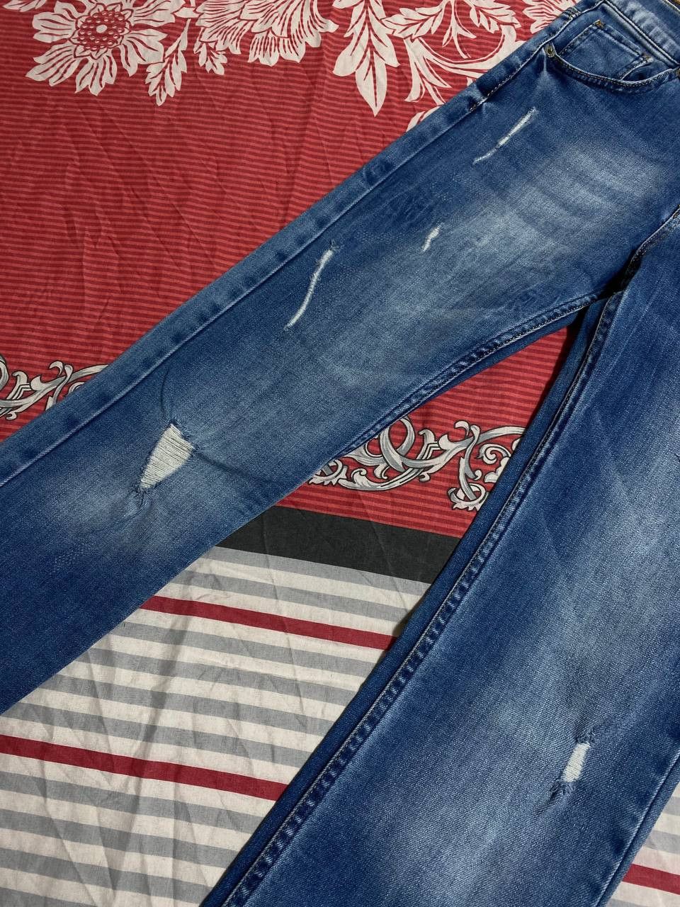 Japanese Brand Crazy Crash Dirty Baggy Faded Jean Japan Avant Garde Style Size US 30 / EU 46 - 11 Thumbnail