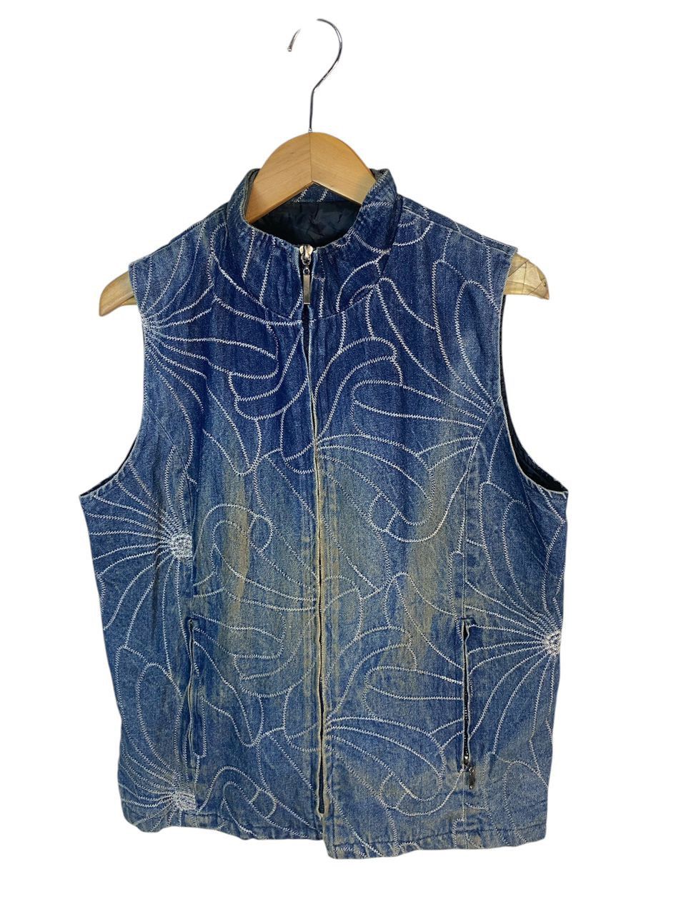 Japanese Brand Gabin distressed denim vest Size US M / EU 48-50 / 2 - 1 Thumbnail