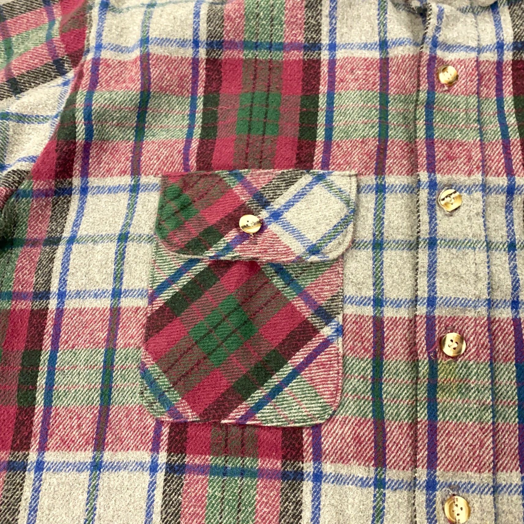 Vintage VINTAGE Five Brother Shirt Flannel Button-Up Plaid Oversized Heavyweight XL Red Men's Shirt - Five Brothers, Plaid, 1970s-80s vibe, Workwear, Casual Size US XL / EU 56 / 4 - 3 Thumbnail