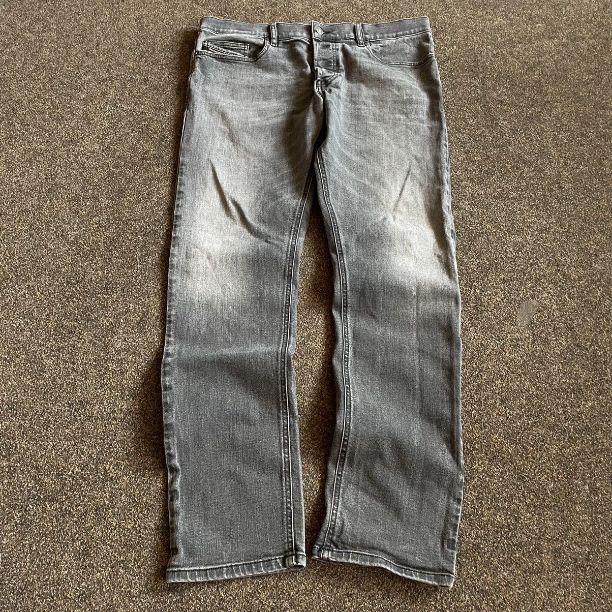 Vintage Vintage Diesel Faded Distressed Slim Jeans Grunge W36 Logo Size US 36 / EU 52 - 2 Thumbnail
