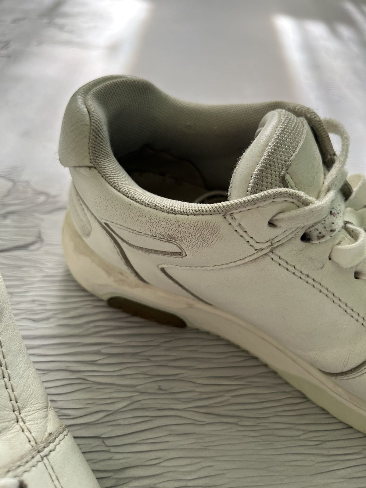 Off-White Off White Low Top Sneakers Luxury Streetwear Shoes White Size US 7 / EU 40 - 6 Thumbnail