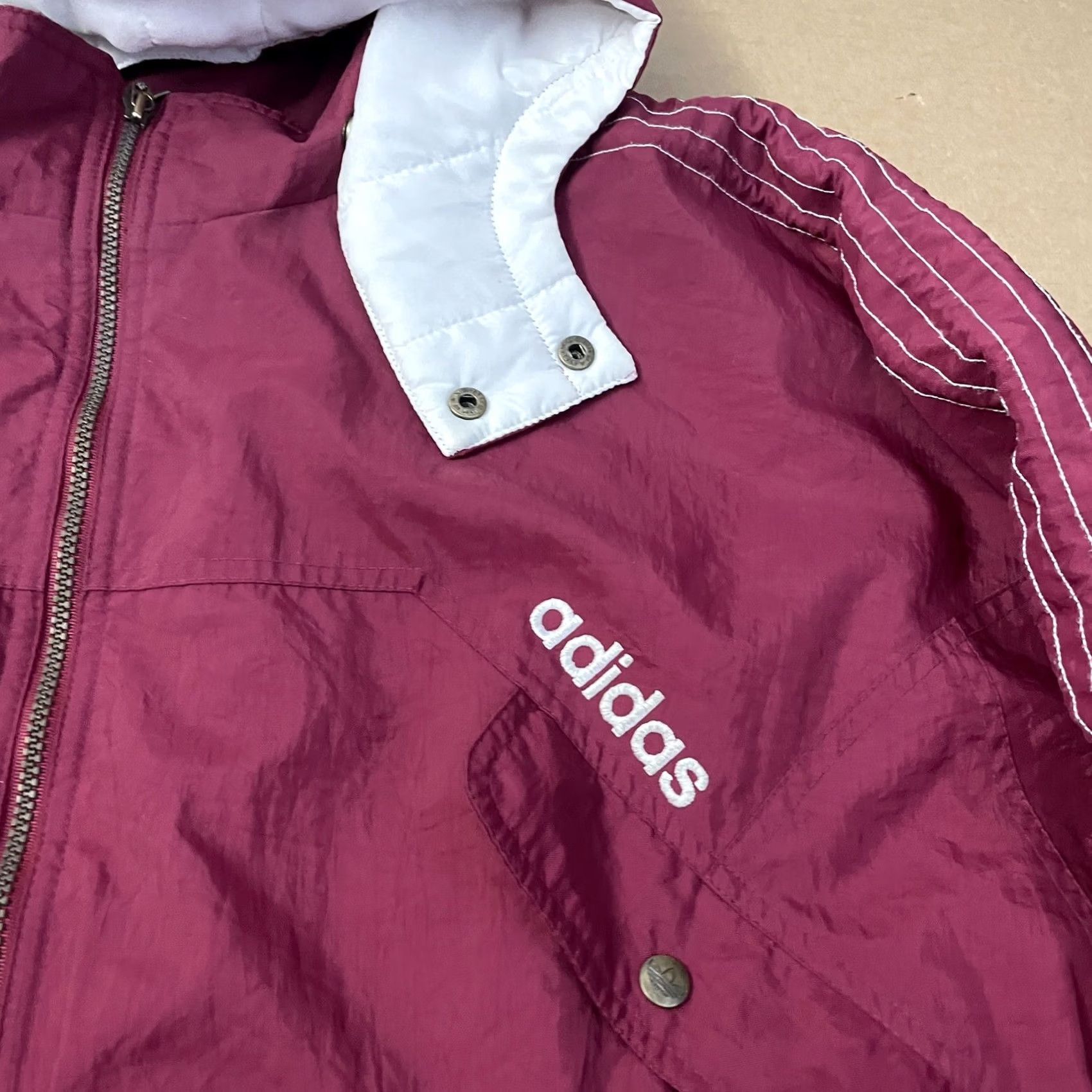 Adidas VINTAGE Adidas Walt Disney Womens Large Red Hooded Puffer Jacket 80s Operations 80s Size L / US 10 / IT 46 - 7 Thumbnail