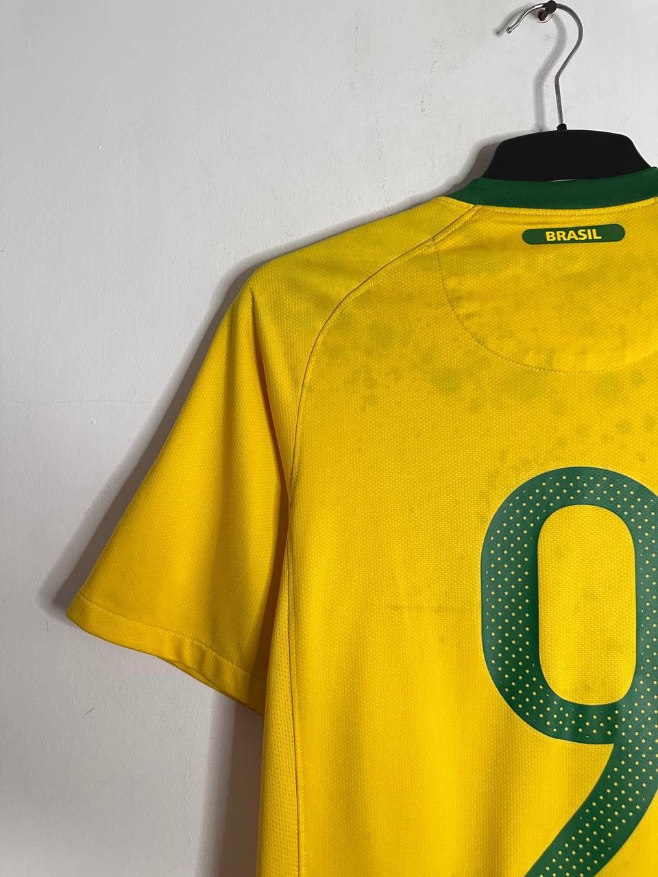 Nike Nike Brazil Home Jersey 2006 #9 Ronaldo Dri-FIT Yellow S Size US S / EU 44-46 / 1 - 15 Thumbnail