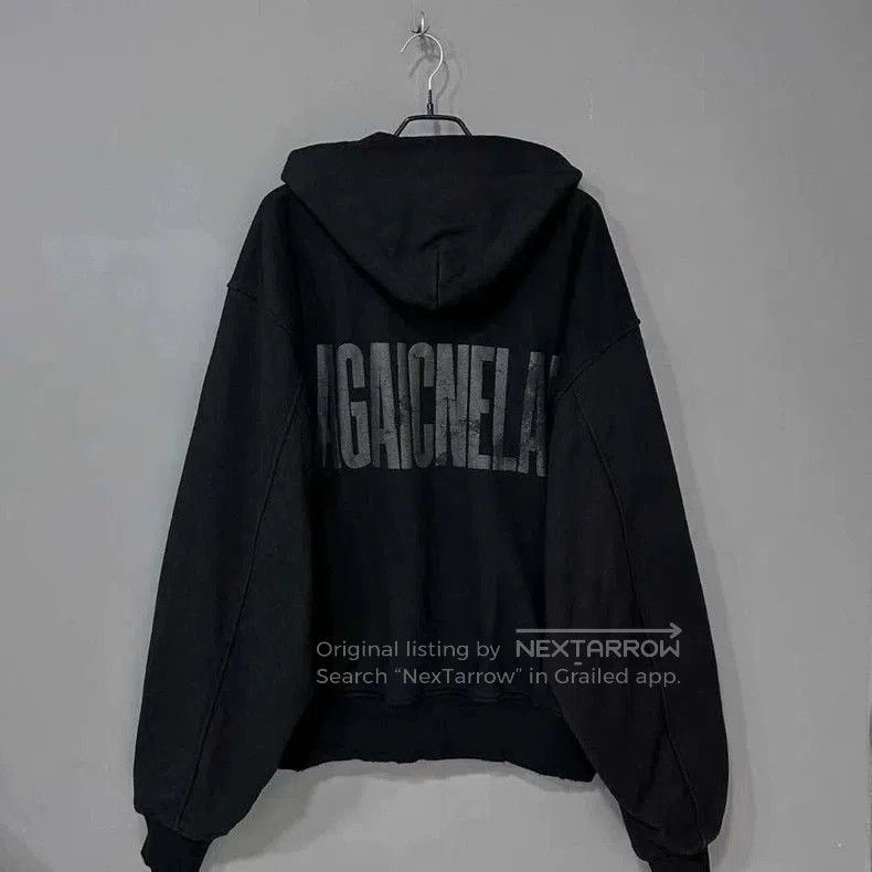 Balenciaga Balenciaga 24FW Reverse Logo Zip Hoodie. Size US S / EU 44-46 / 1 - 3 Thumbnail