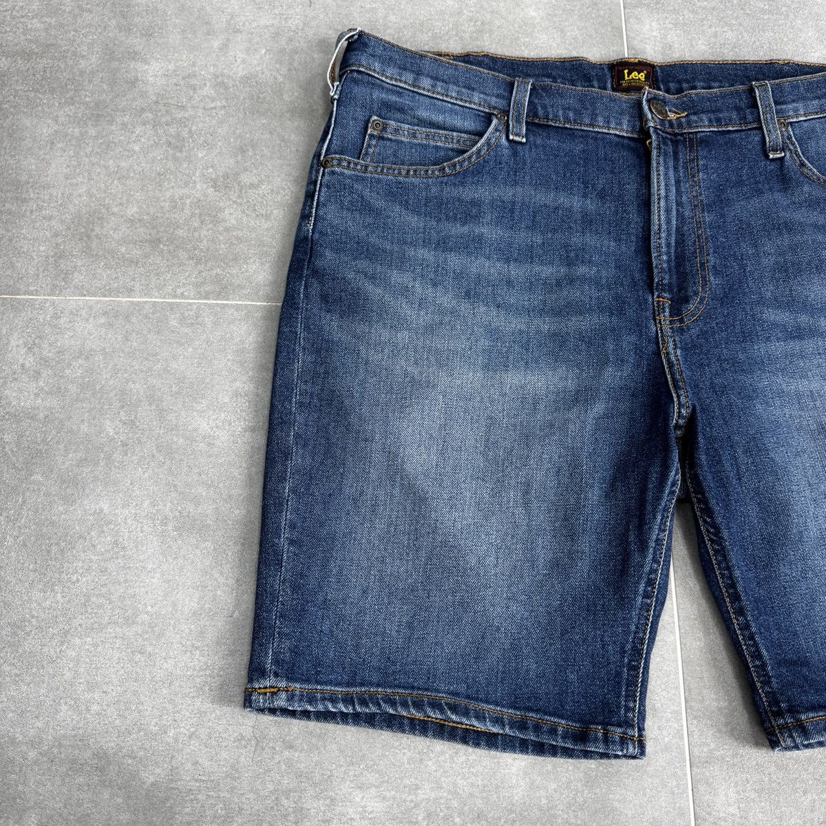 Lee Lee Rider Denim Jean Men Shorts Size W36 Size US 36 / EU 52 - 2 Thumbnail