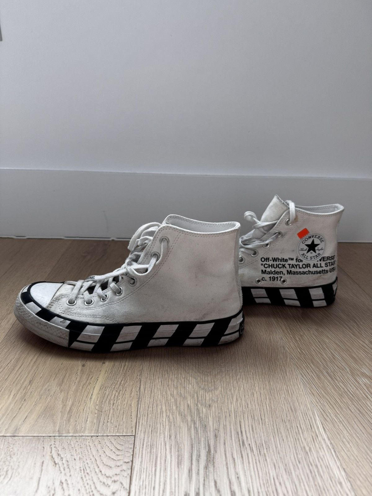 Converse × Off-White Off-White x Chuck 70 Sneakers Size US 9 / EU 42 - 4 Thumbnail