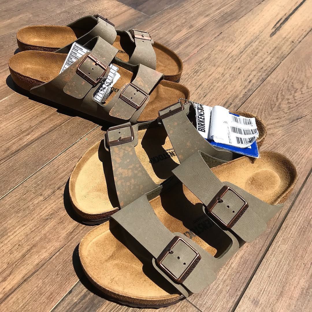 Birkenstock Steal Deal Birkenstock Arizona Birkibuc grey Stone Sandals Size US 9 / EU 42 - 1 Thumbnail