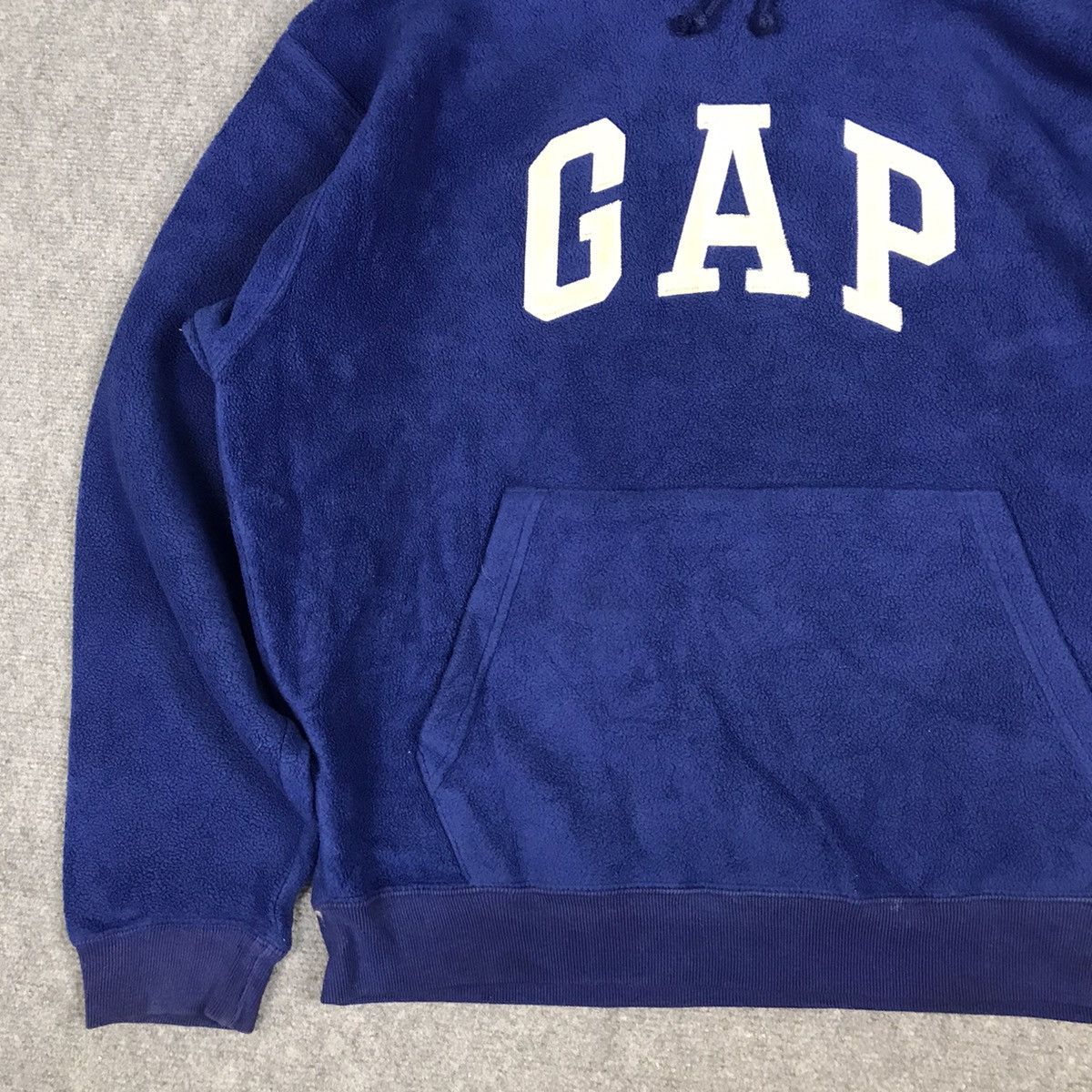 Gap Offer💥Gap embroidery sweatshirt hoodie Blue Colour size M Size US M / EU 48-50 / 2 - 3 Thumbnail