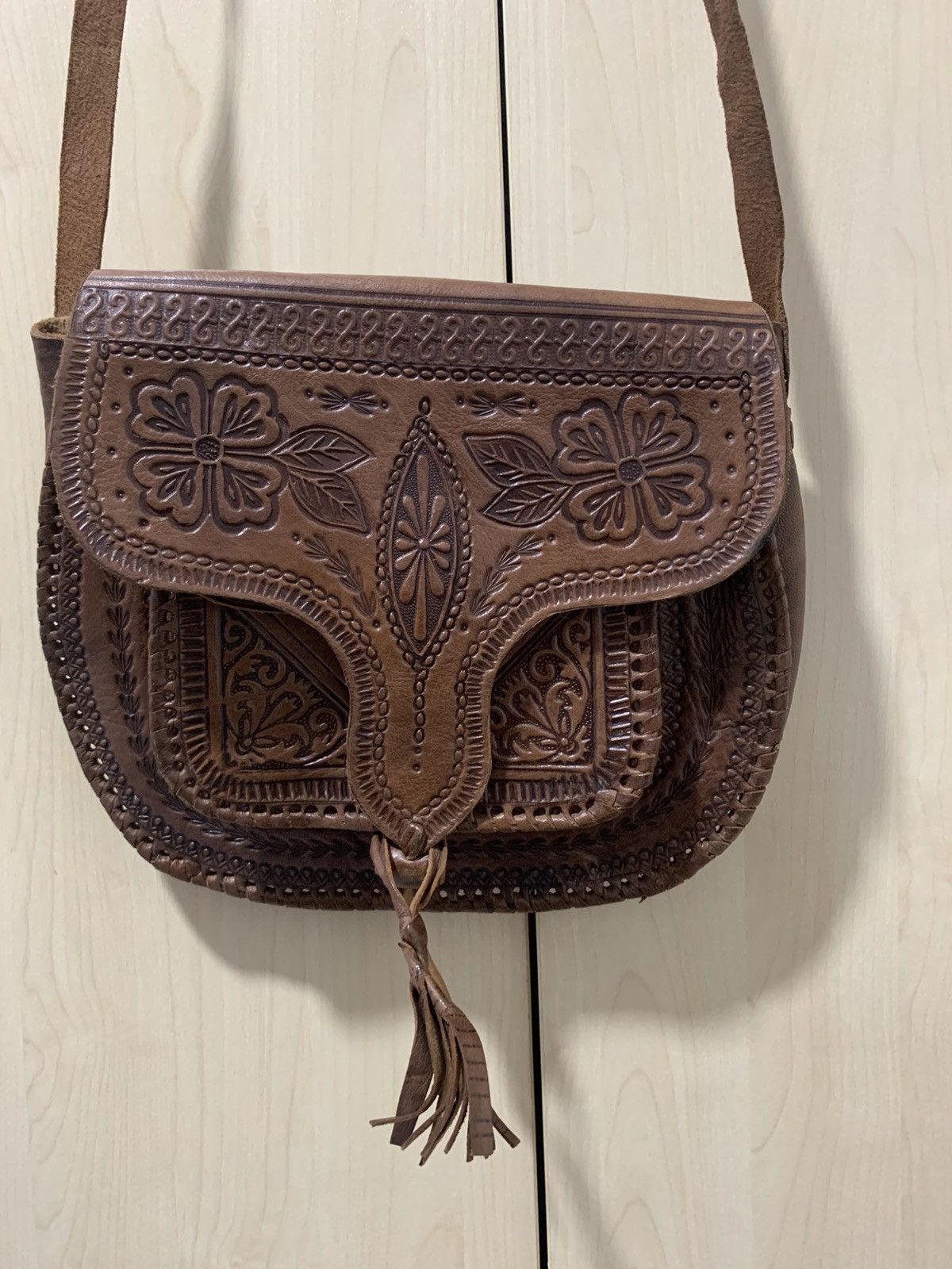 Handmade Vintage handmade sling bag leather Size ONE SIZE - 1 Thumbnail