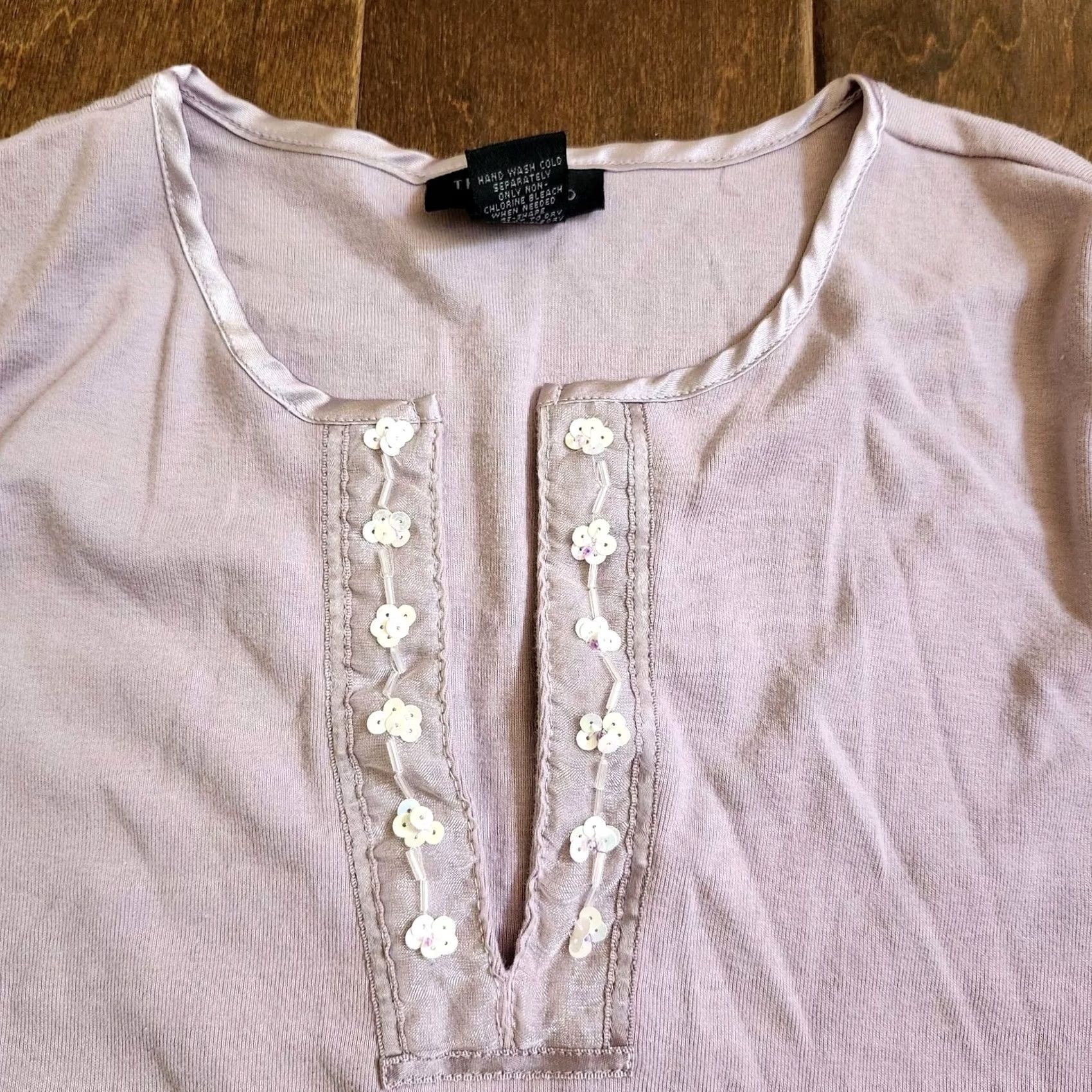 Vintage The Limited Women’s JUNIOR Purple V-Neck Long Sleeve T-Shirt M, Pullover, Casual/Party Size M / US 6-8 / IT 42-44 - 7 Thumbnail
