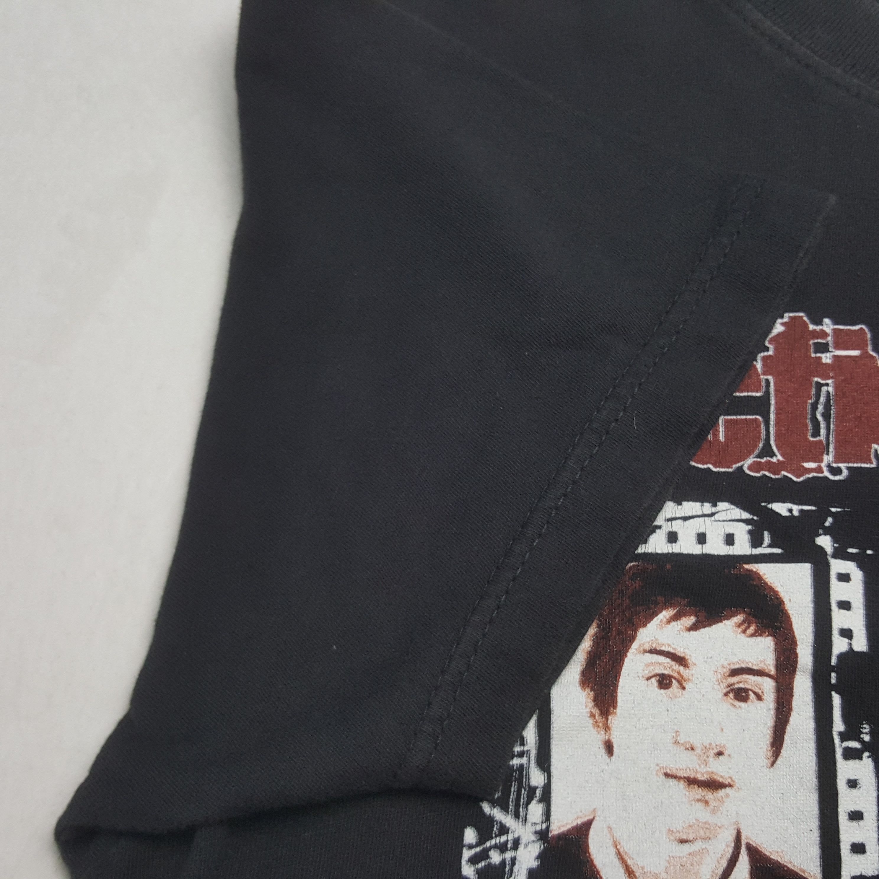 Band Tees Vintage Arctic Monkeys American Rock Band Tshirt Size US S / EU 44-46 / 1 - 6 Thumbnail