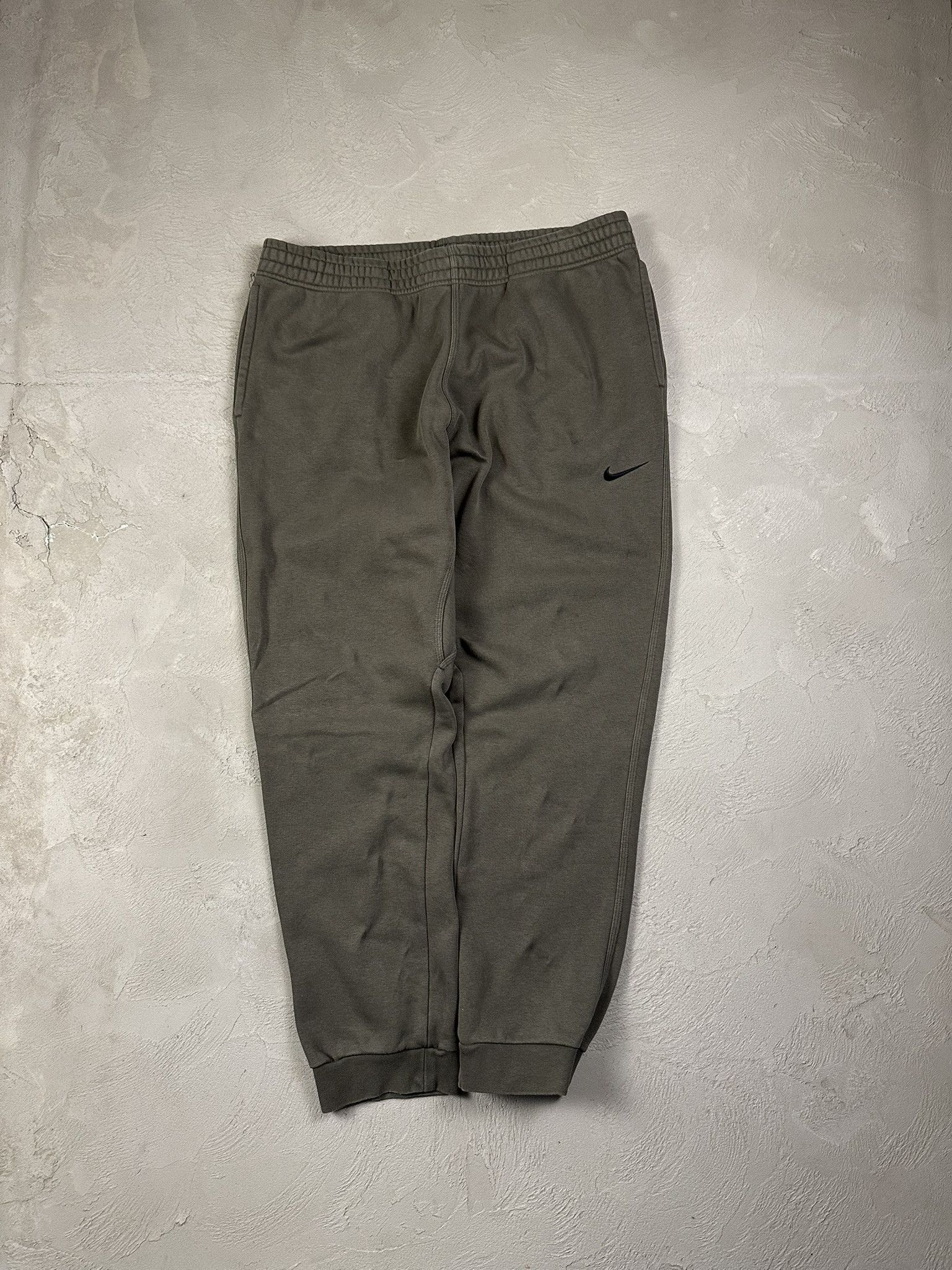 Nike 00s Vintage Nike Swoosh Casual Sweatpants Size US 38 / EU 54 - 1 Thumbnail